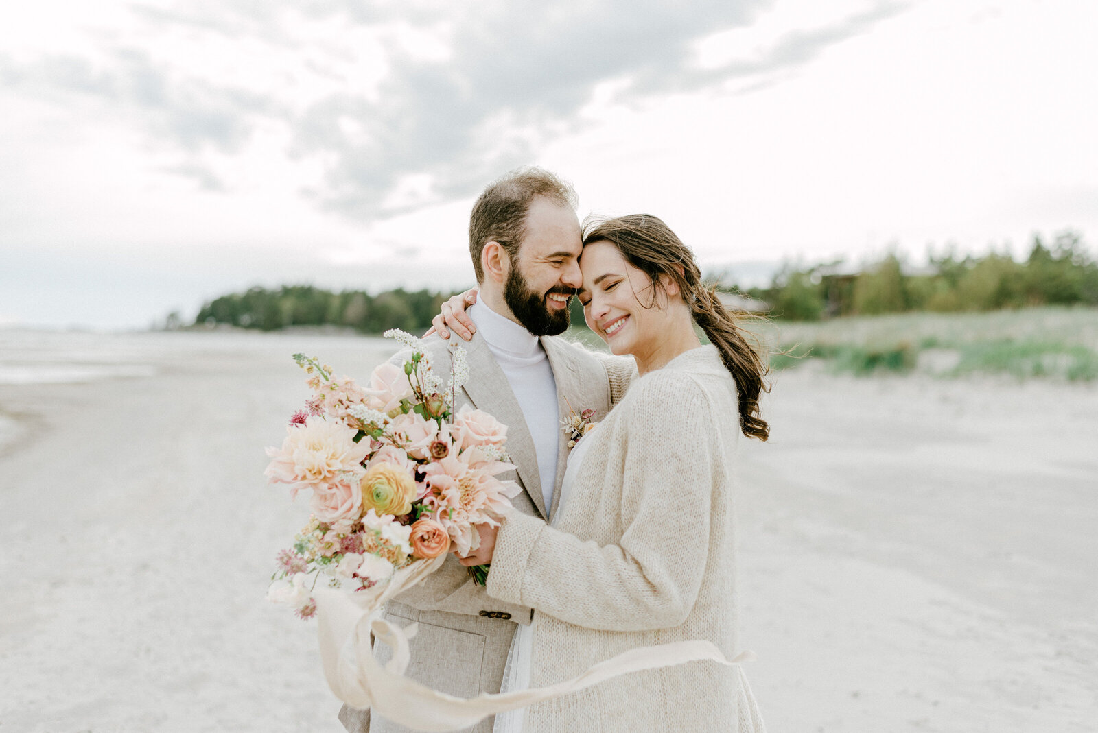 wedding photographer Hääkuvaaja Hannika Gabrielsson Helsinki Turku Finland engagement and couples photography parikuvaus014