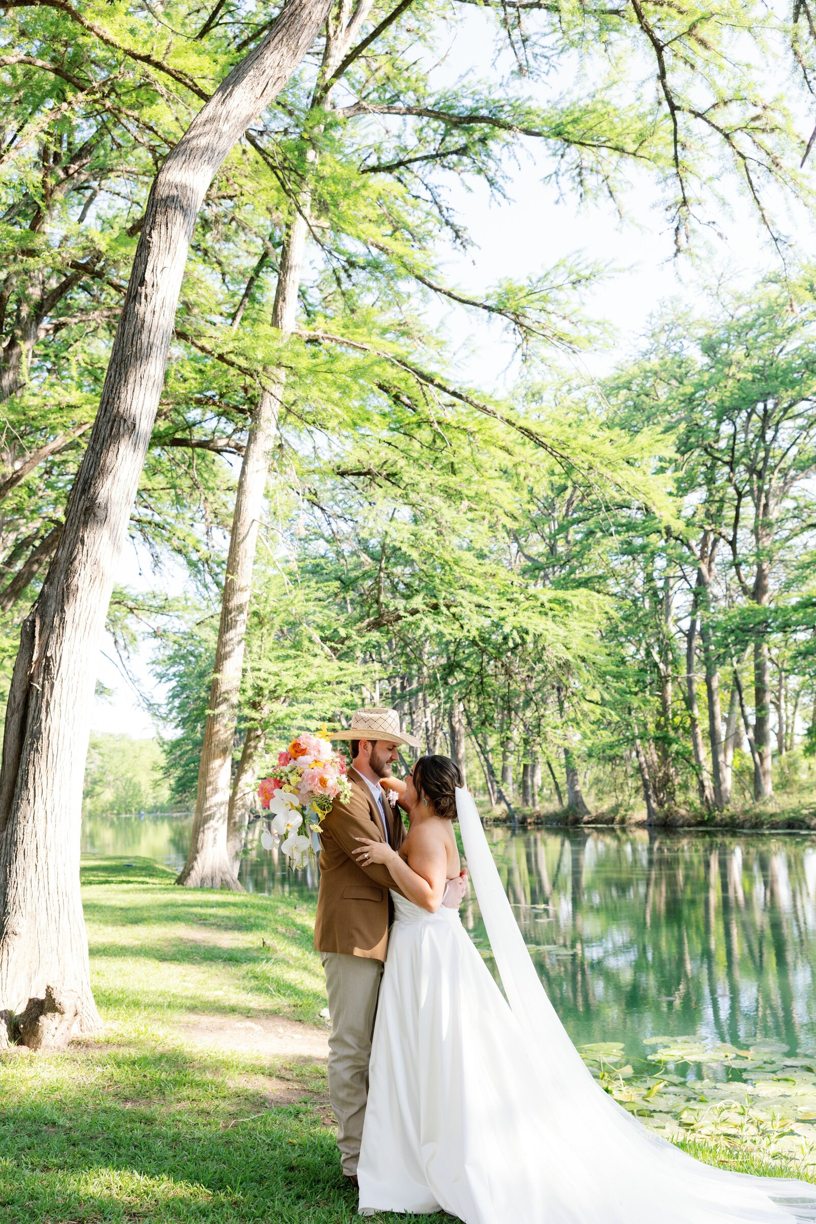 bethbrandon_friowedding_stillsbytrinity-160