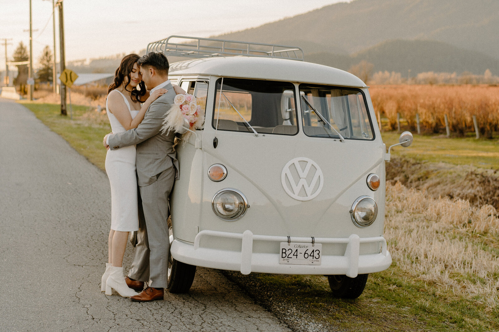 Amanda+Lewis-PittLake-BC-BrookeMosPhotography-00187