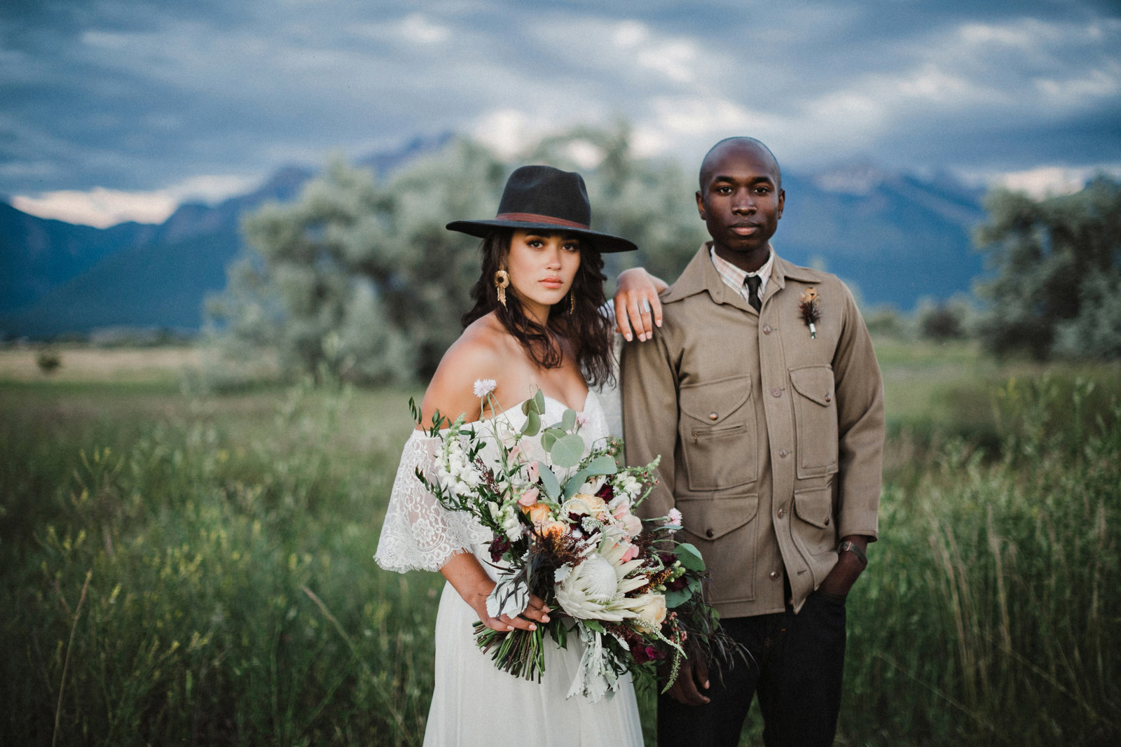 Gorgeous styled shoot in Missoula, Montana photographed by Philadelphia photographer, Sweetwater.