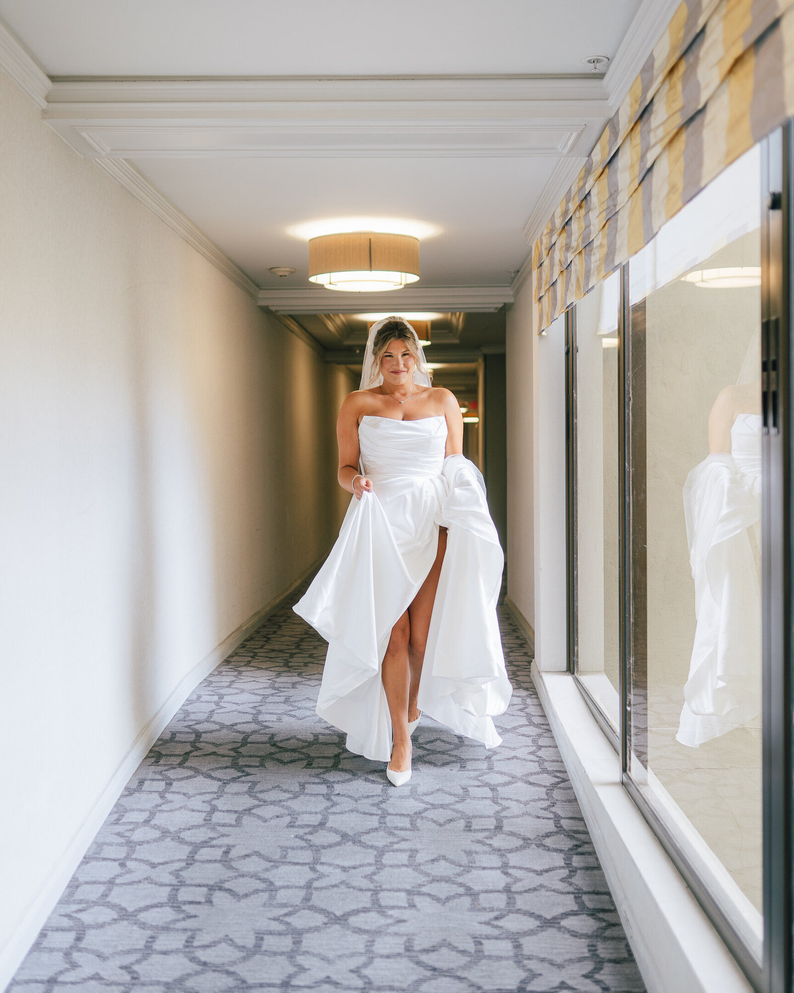 Corby Intercontinental Hotel Kansas City Wedding Plaza-64