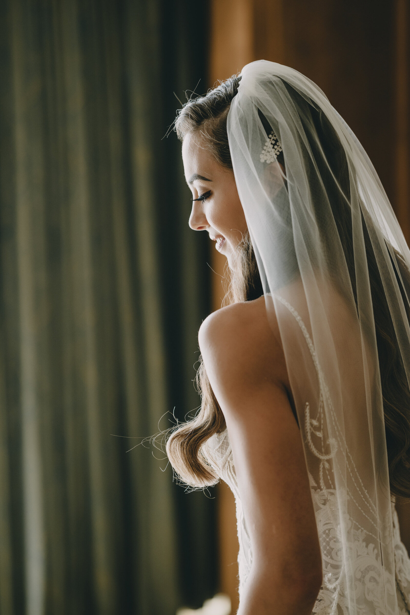 02-getting ready bride-264