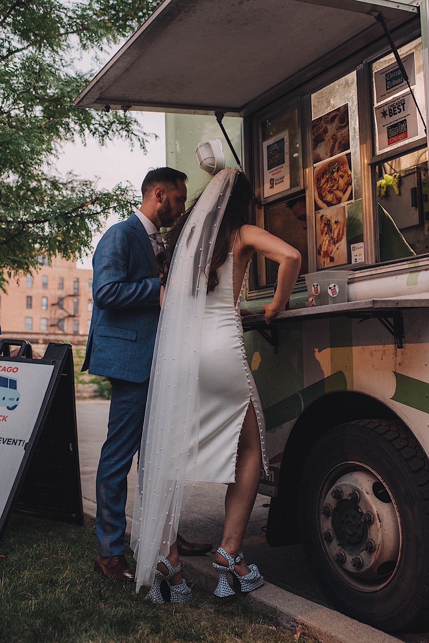 29_chicago-food-truck-wedding-bride-and-groom