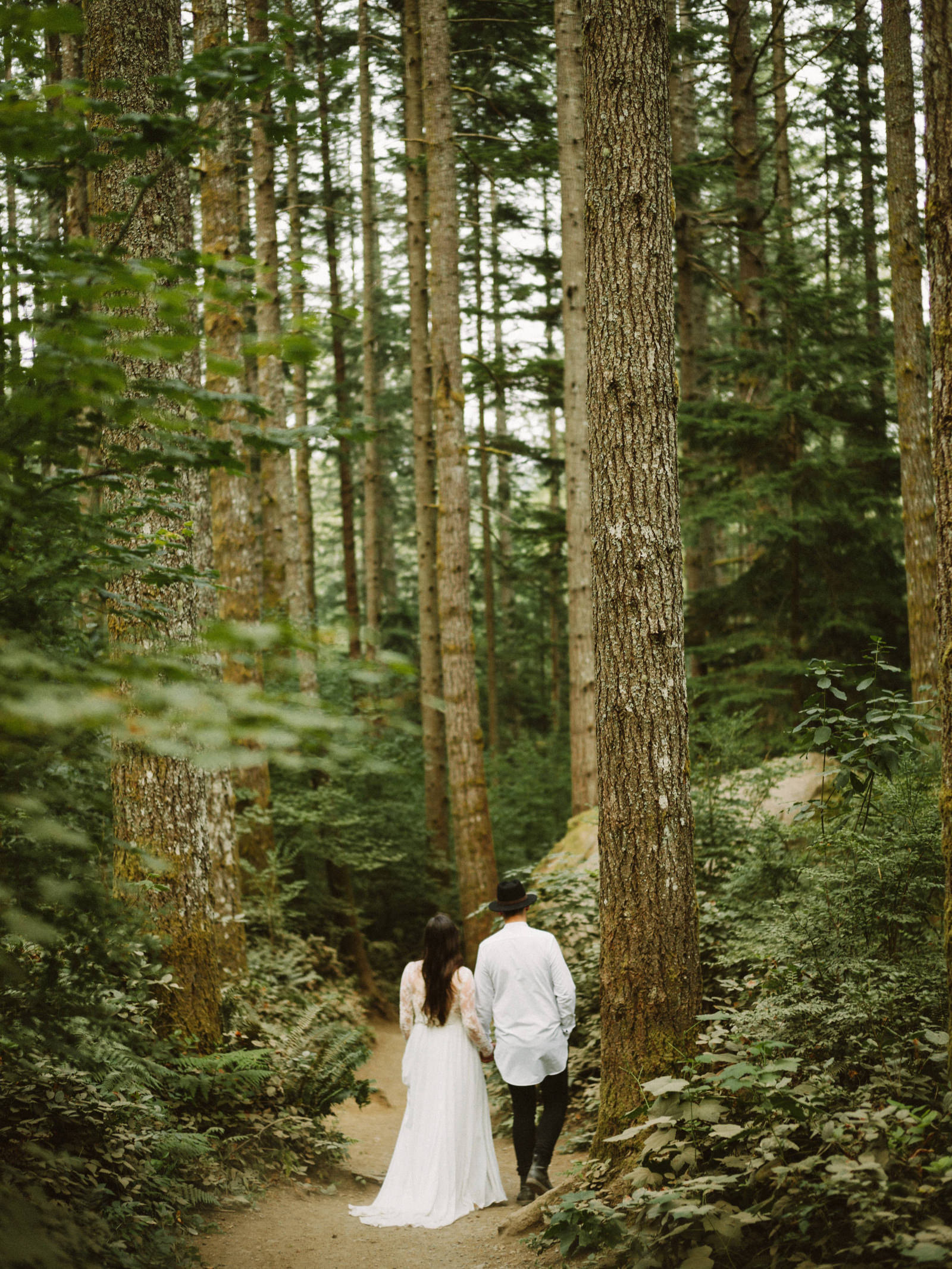 athena-and-camron-seattle-elopement-wedding-benj-haisch-rattlesnake-lake-christian-couple-goals28