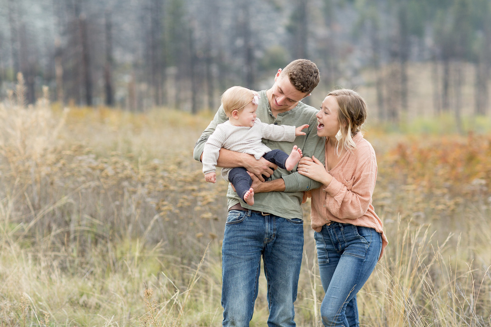 Isaac, Ellie & Lydia | Emily Moller Photography | Lake Chelan Family Photographer (1 of 1)-2