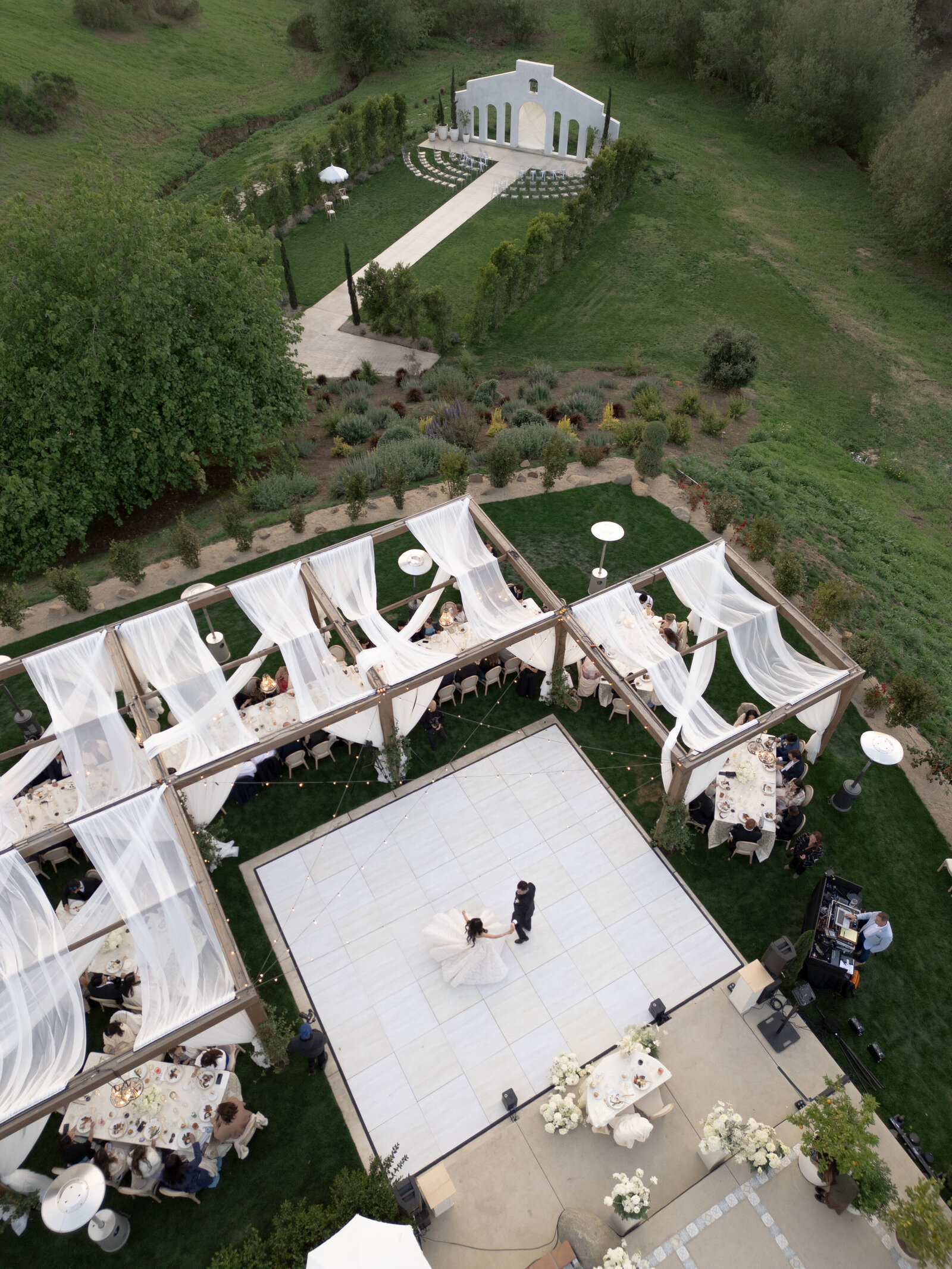 first-dance-drone-shot-jeune-perche