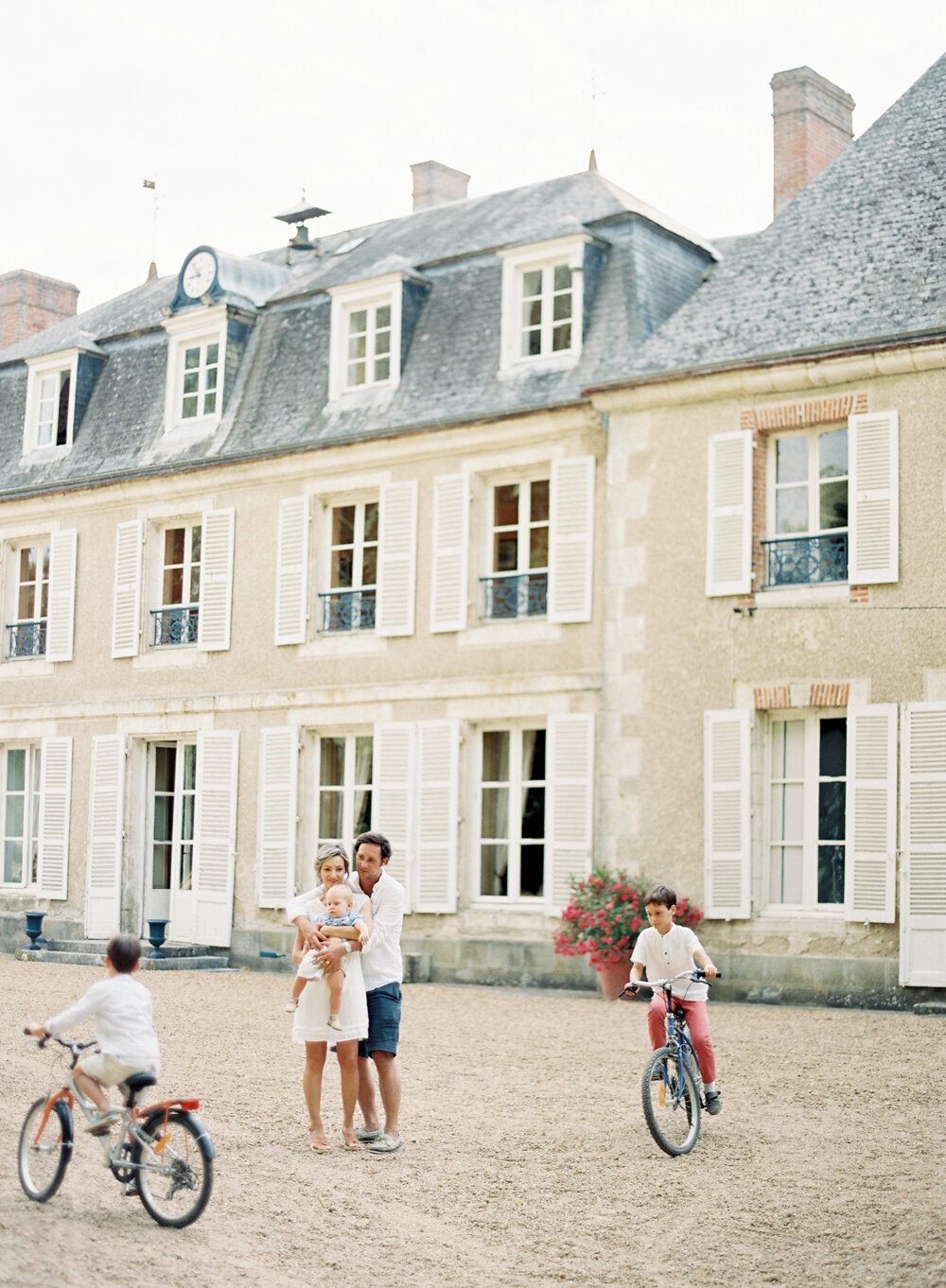 Fine Art Film Wedding Family Photographer Vicki Grafton Photography France Paris Luxury 18