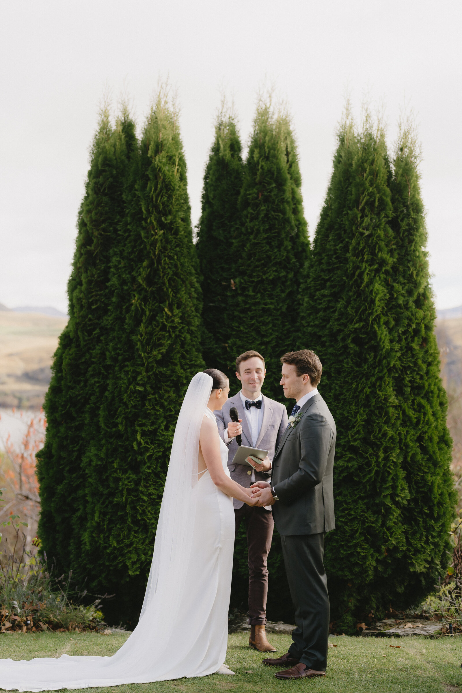 Melissa Clark Photography - Queenstown Wedding Photographer - Davina & Doug - Stoneridge & Reds Bar Wedding_-19