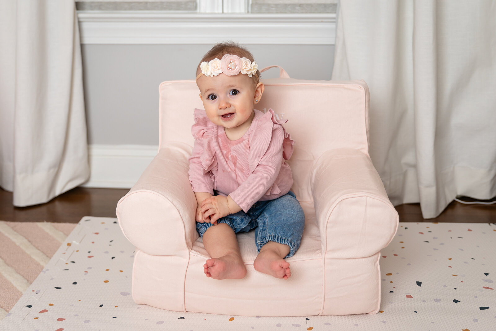cute-toddler-in-home-nj-family-photographers