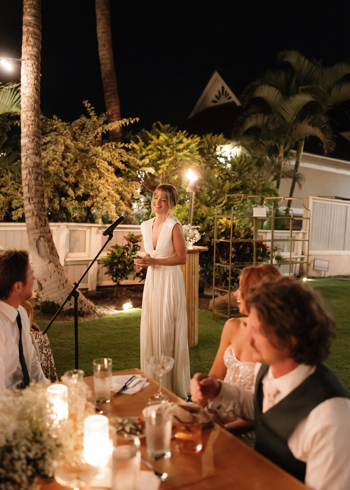 9.12-Sydney-John-Sugar-Beach-Maui-Wedding-928