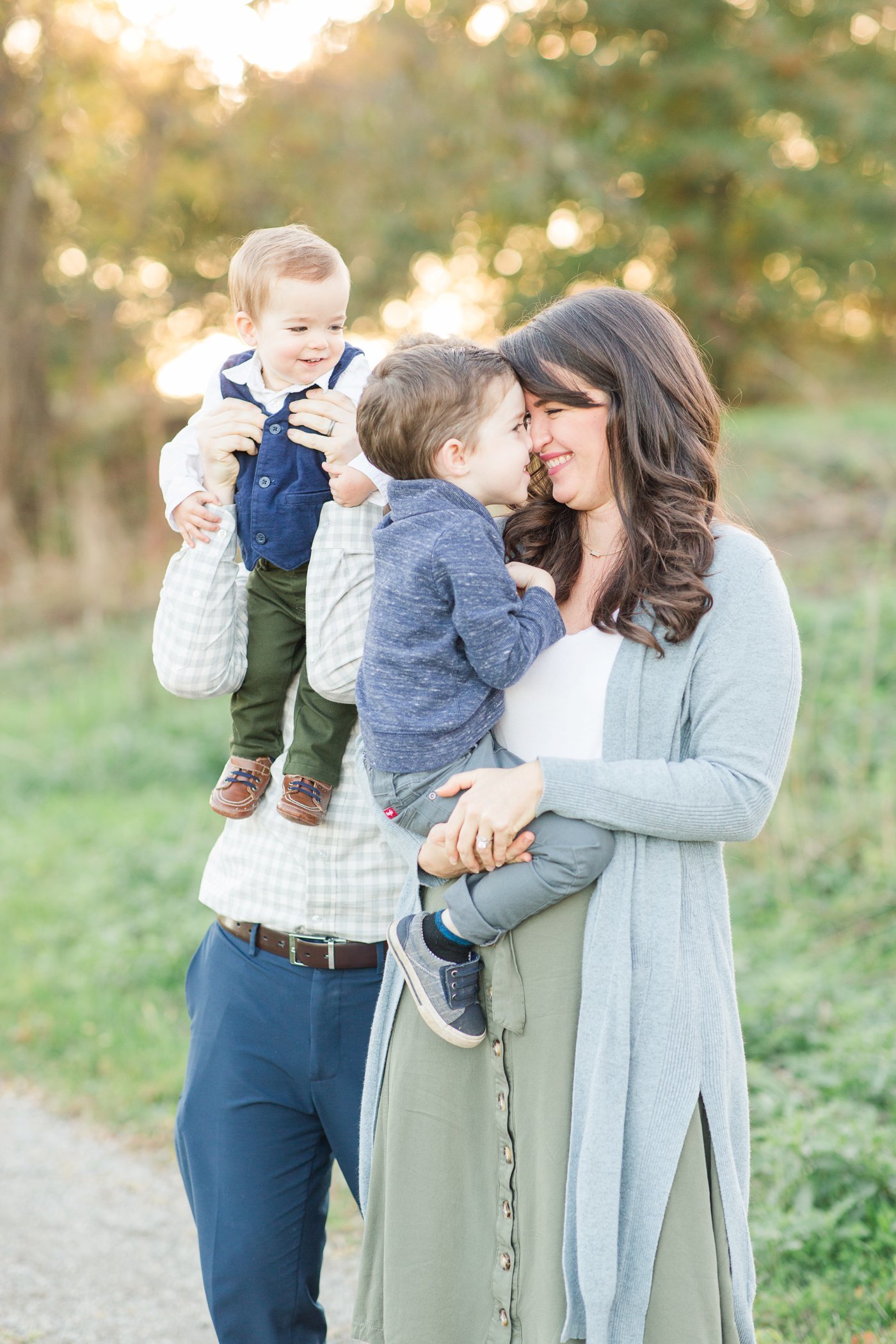 navy-green-blue-summer-steubenville-ohio-family-portrait-13