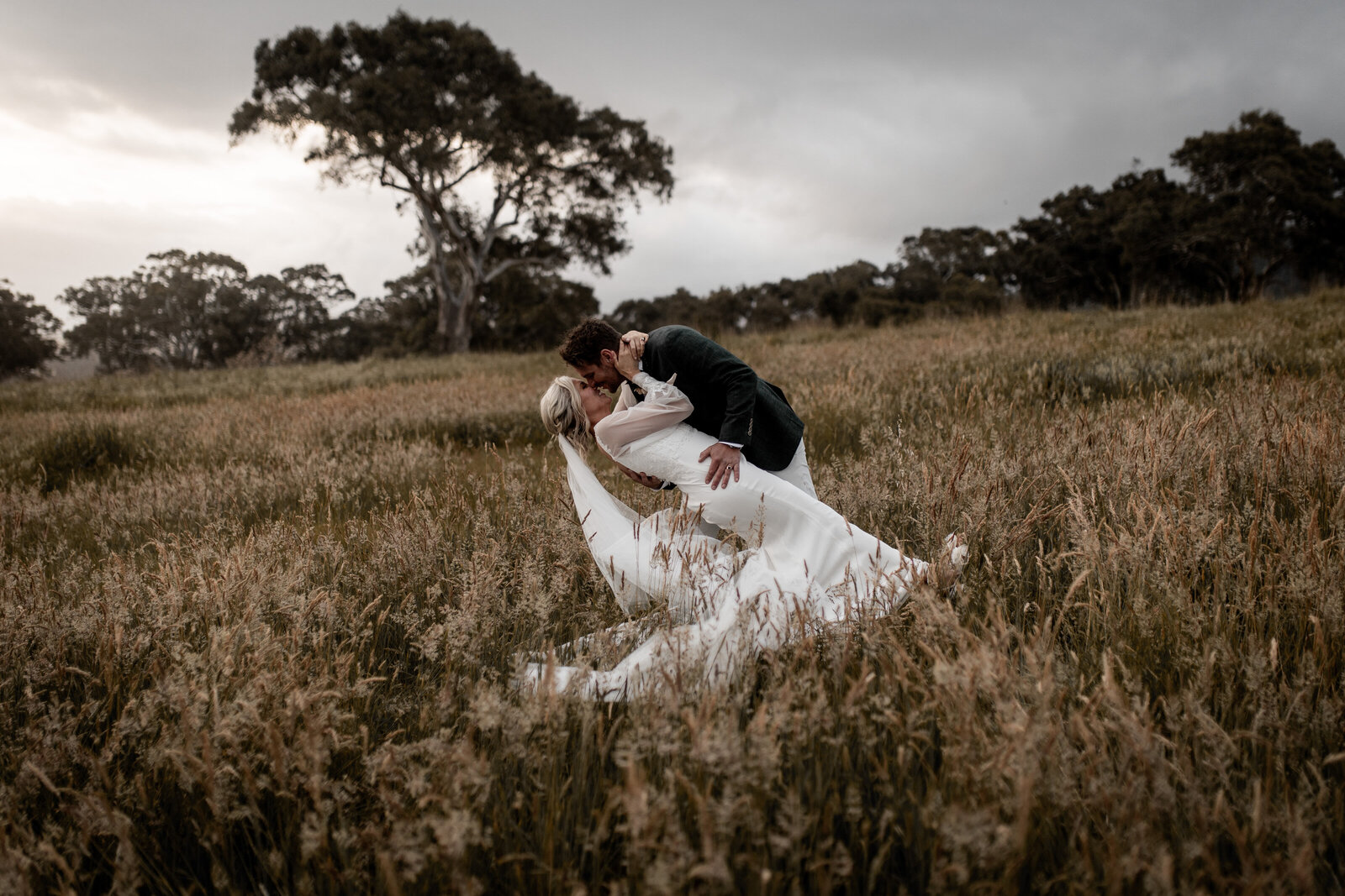 231020-Cass-Brant-Rexvil-Photography-Adelaide-Wedding-Photographer (590 of 1078)
