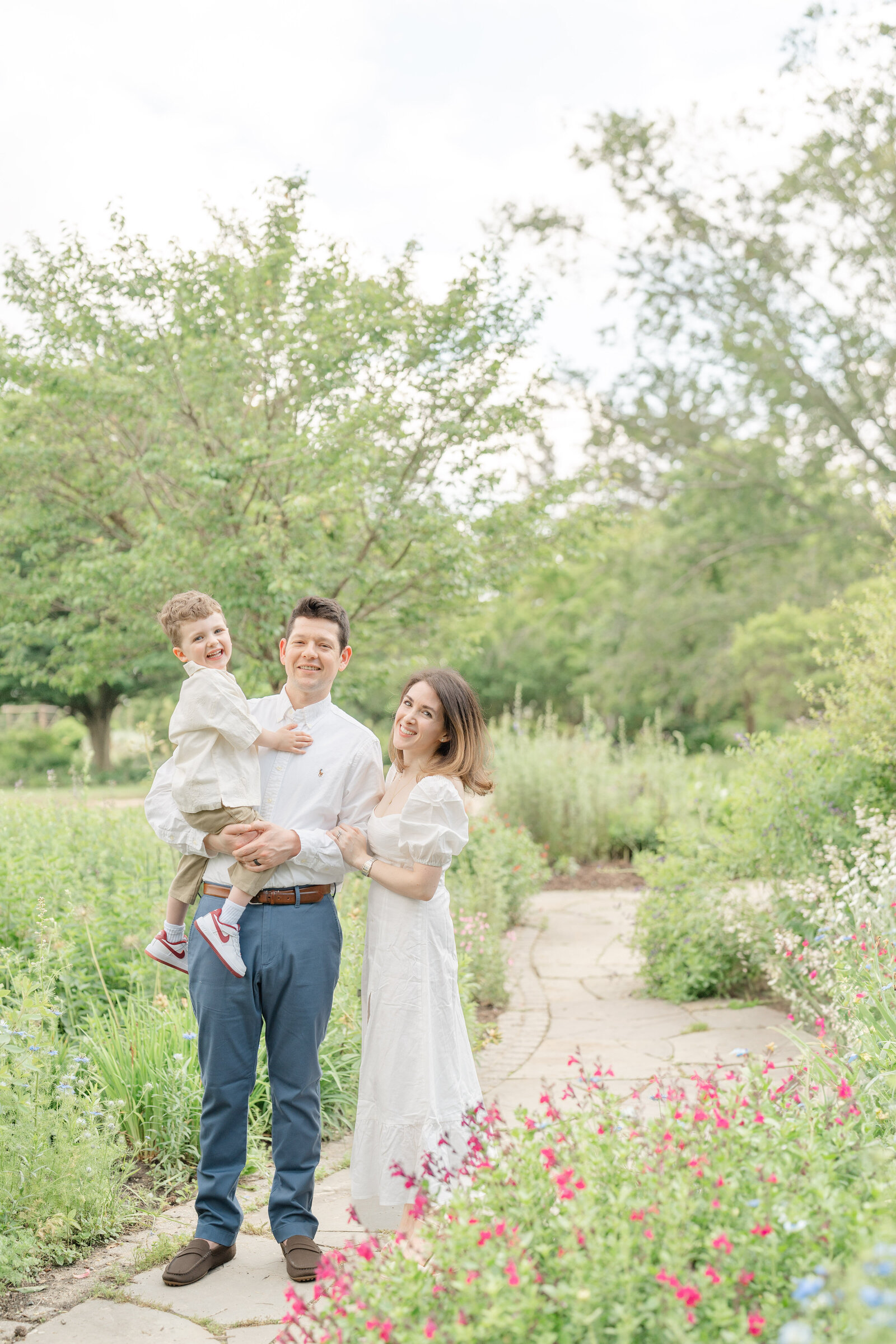 family posing during spring minis in Centreville, VA