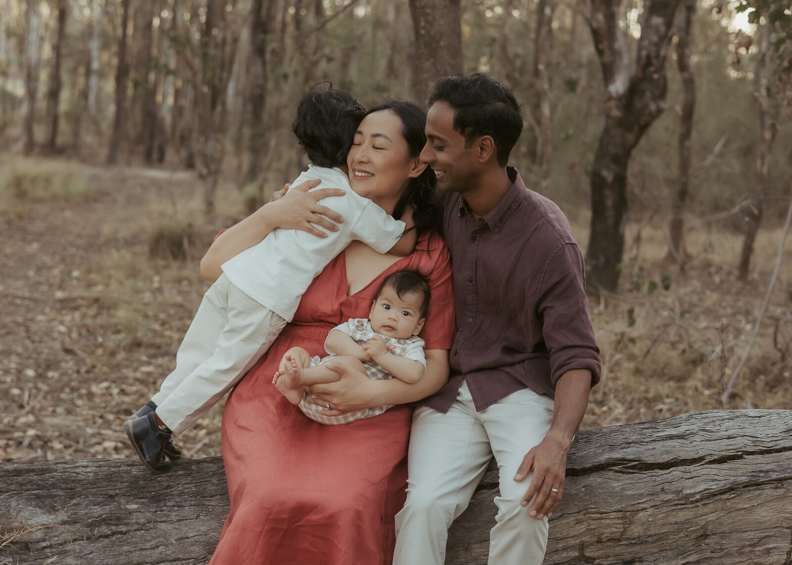 Sydney-Family-Photography-affectionate-01