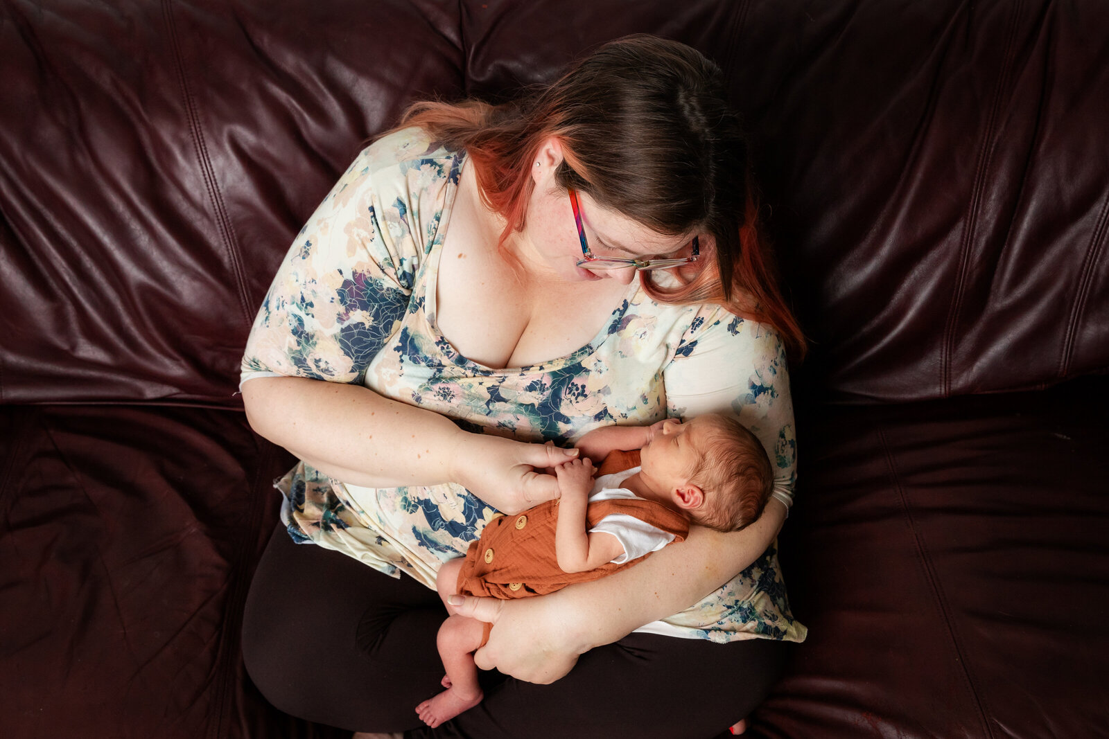 mom-holding-sleeping-baby-nj-newborn-photographer