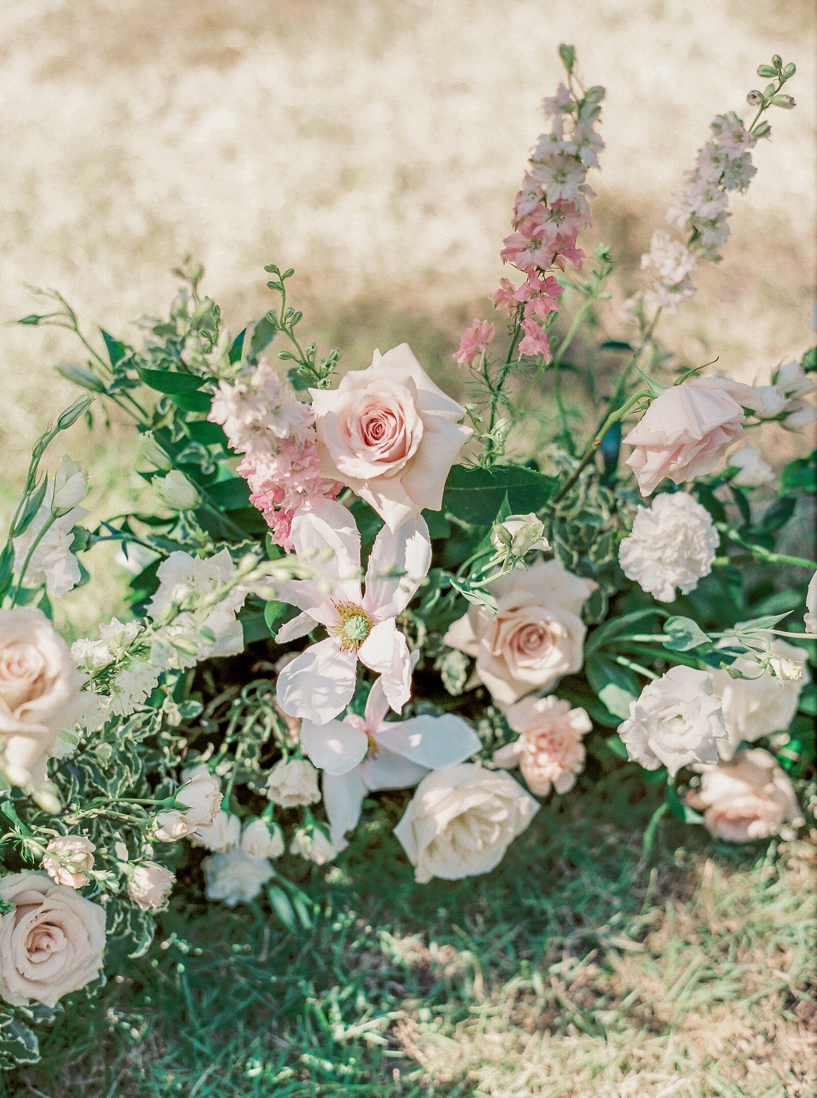 White Sparrow Barn_Lindsay and Scott_Madeline Trent Photography-0012