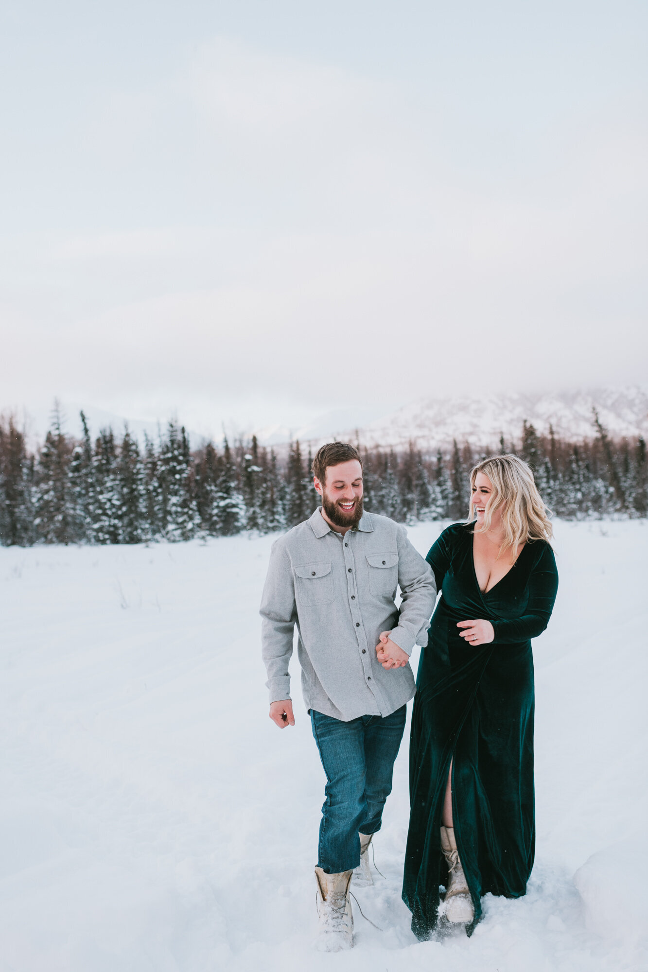 winter-engagement-photos-hatcher-pass-alaska-donna-marie-photography13