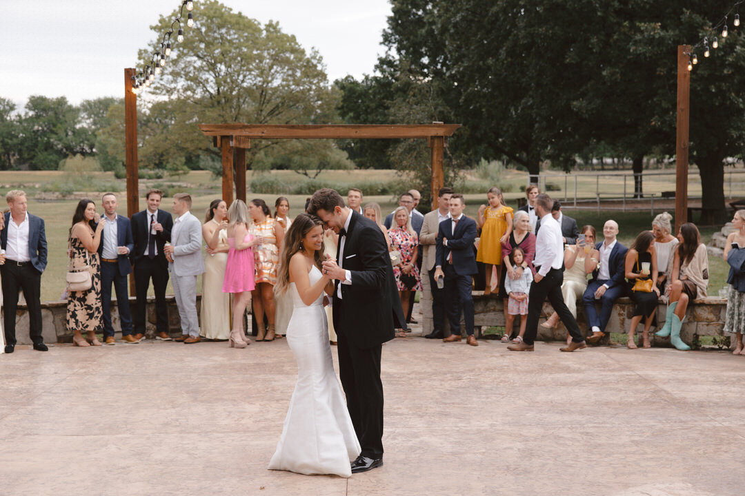 reuben-wedding-teasers-prairie-hill-vineyard-kayxbee-266