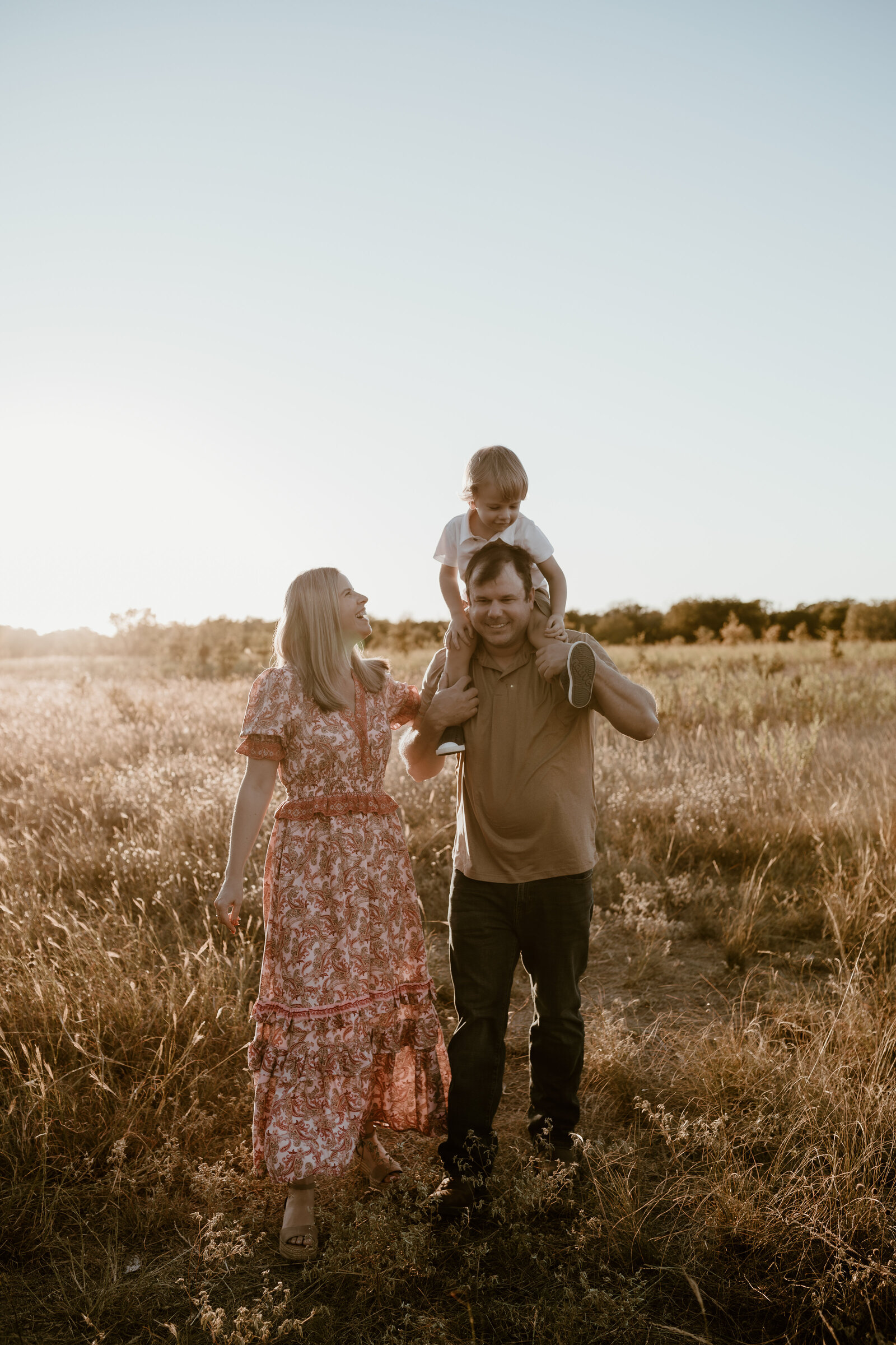 J'nessa Albrecht Photography Golden Hour Family Session