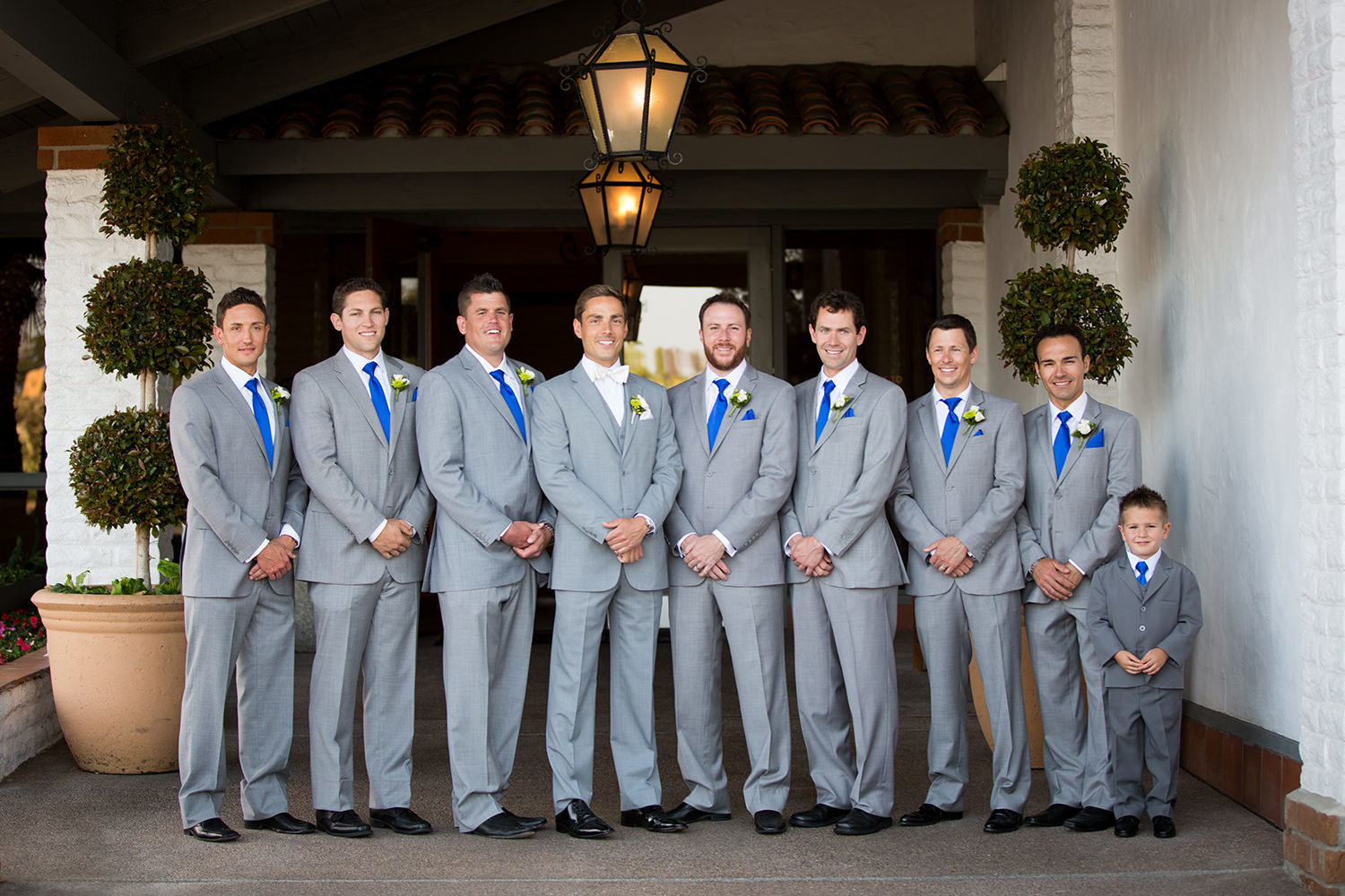 groom and groomsmen