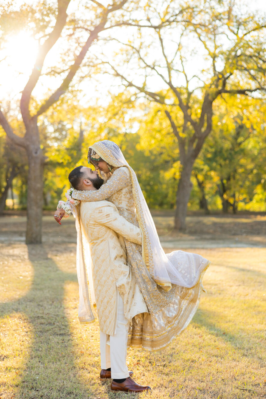 Golden-Hour-Wedding-Photography-Dallas