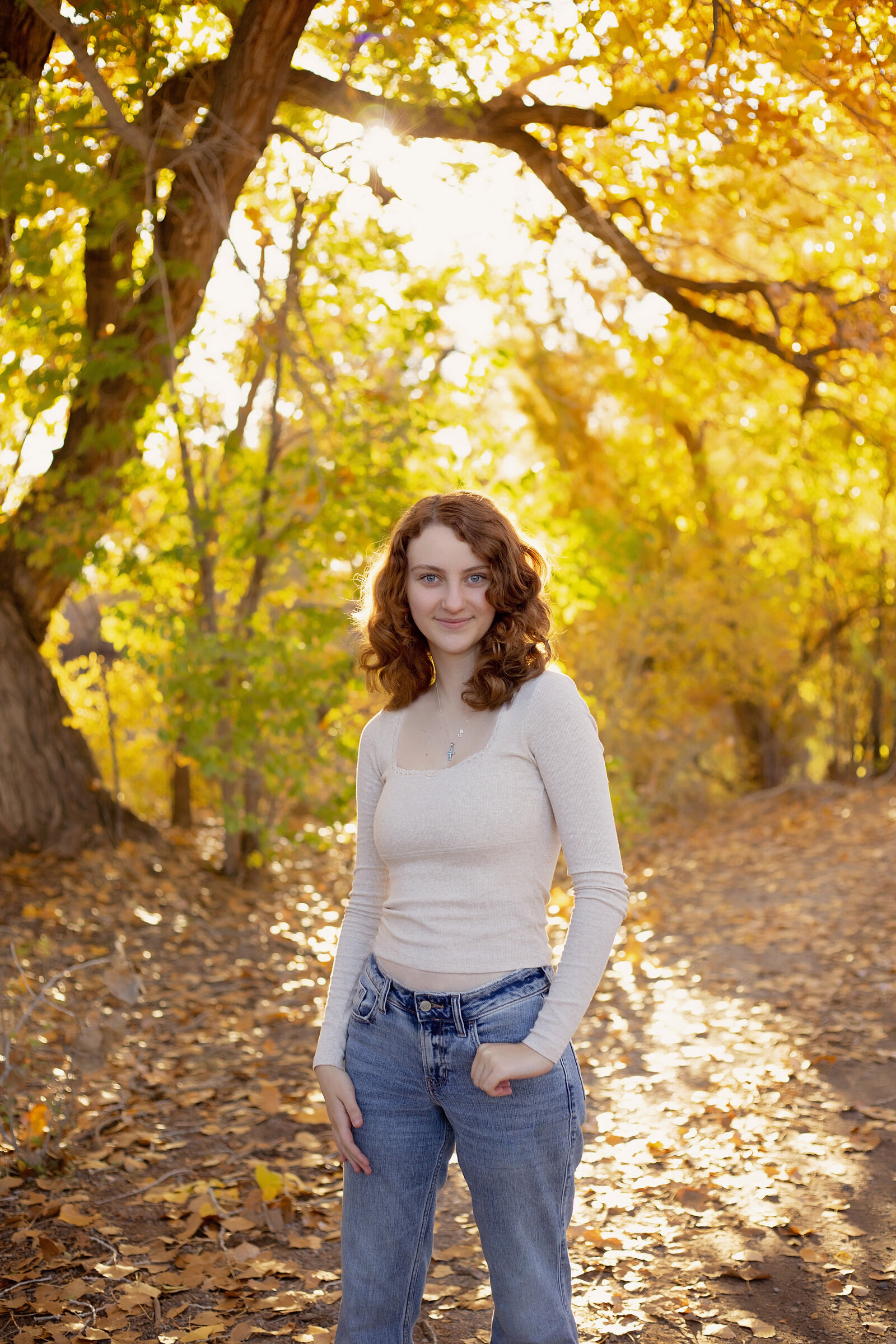 Senior-session-girl-in-jeans-fall-session