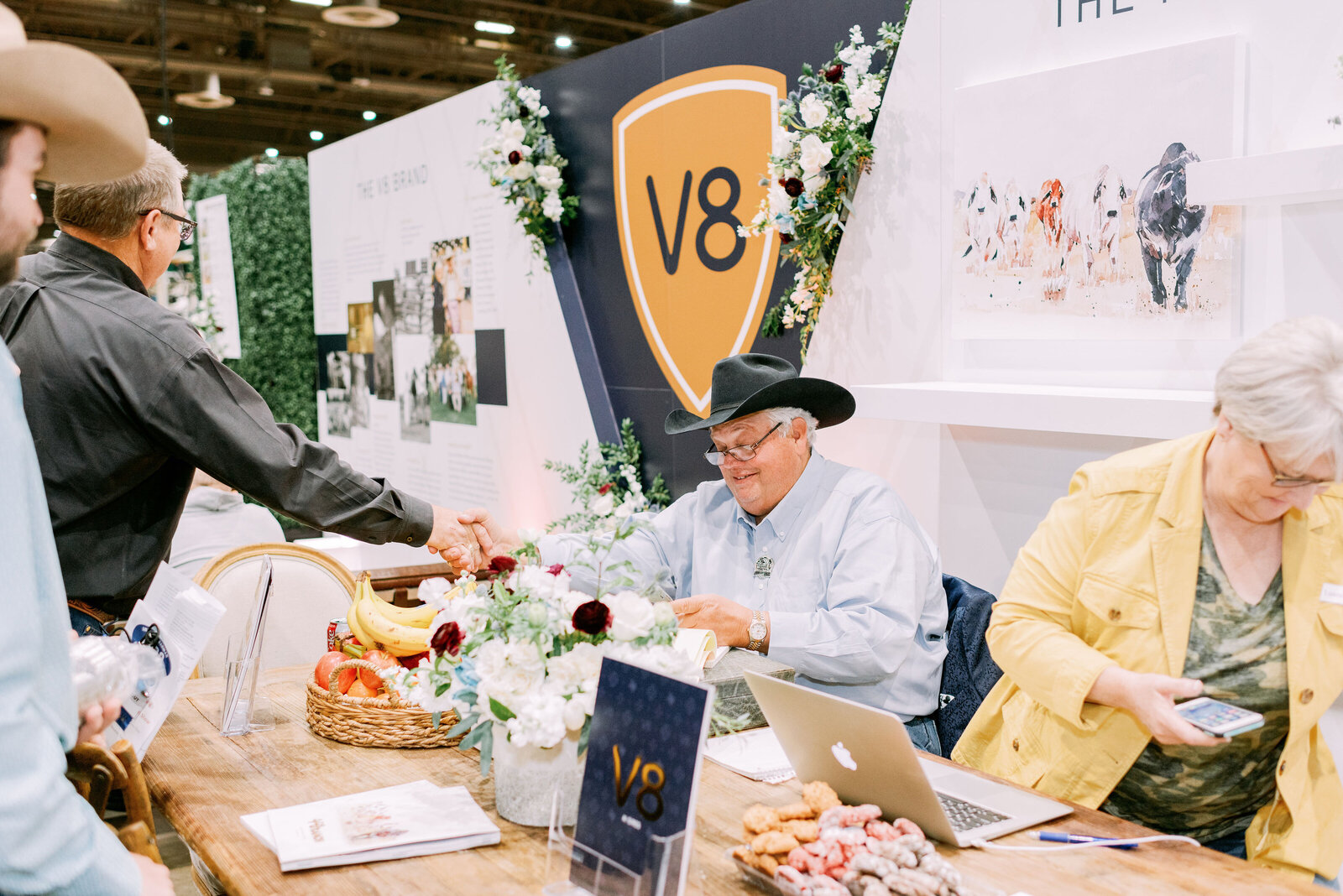 V8StallSocial-1119