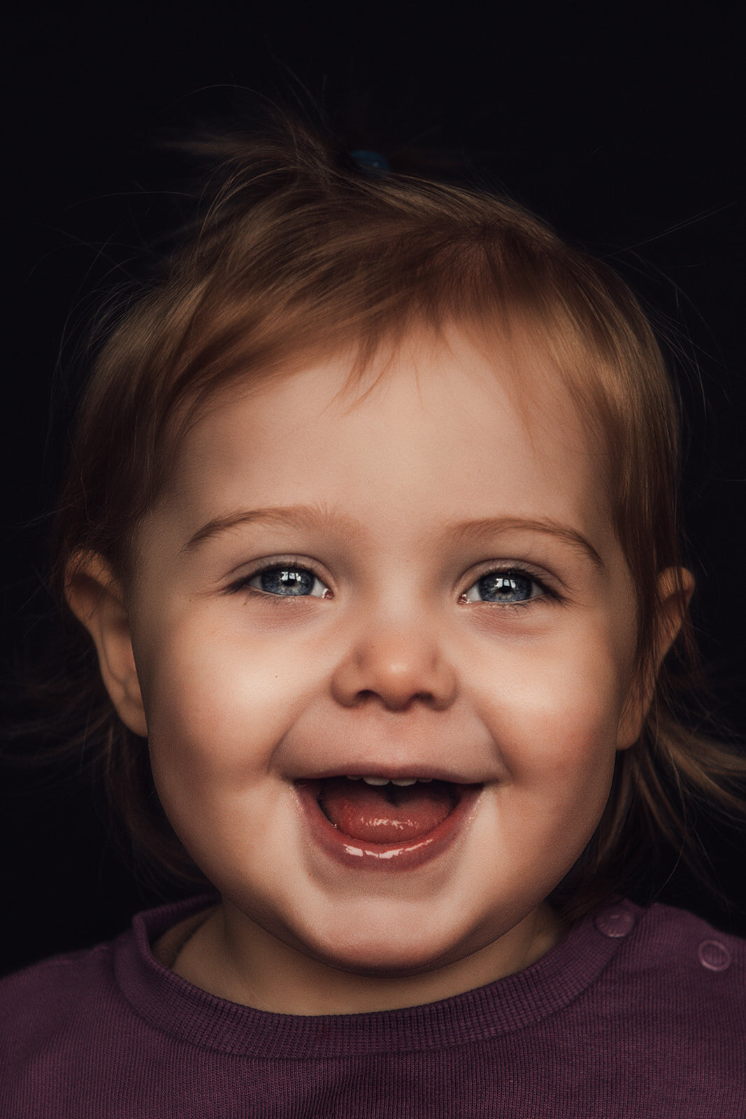 Spontane gezinsfotografie met natuurlijk licht door fotograaf in Spijkenisse