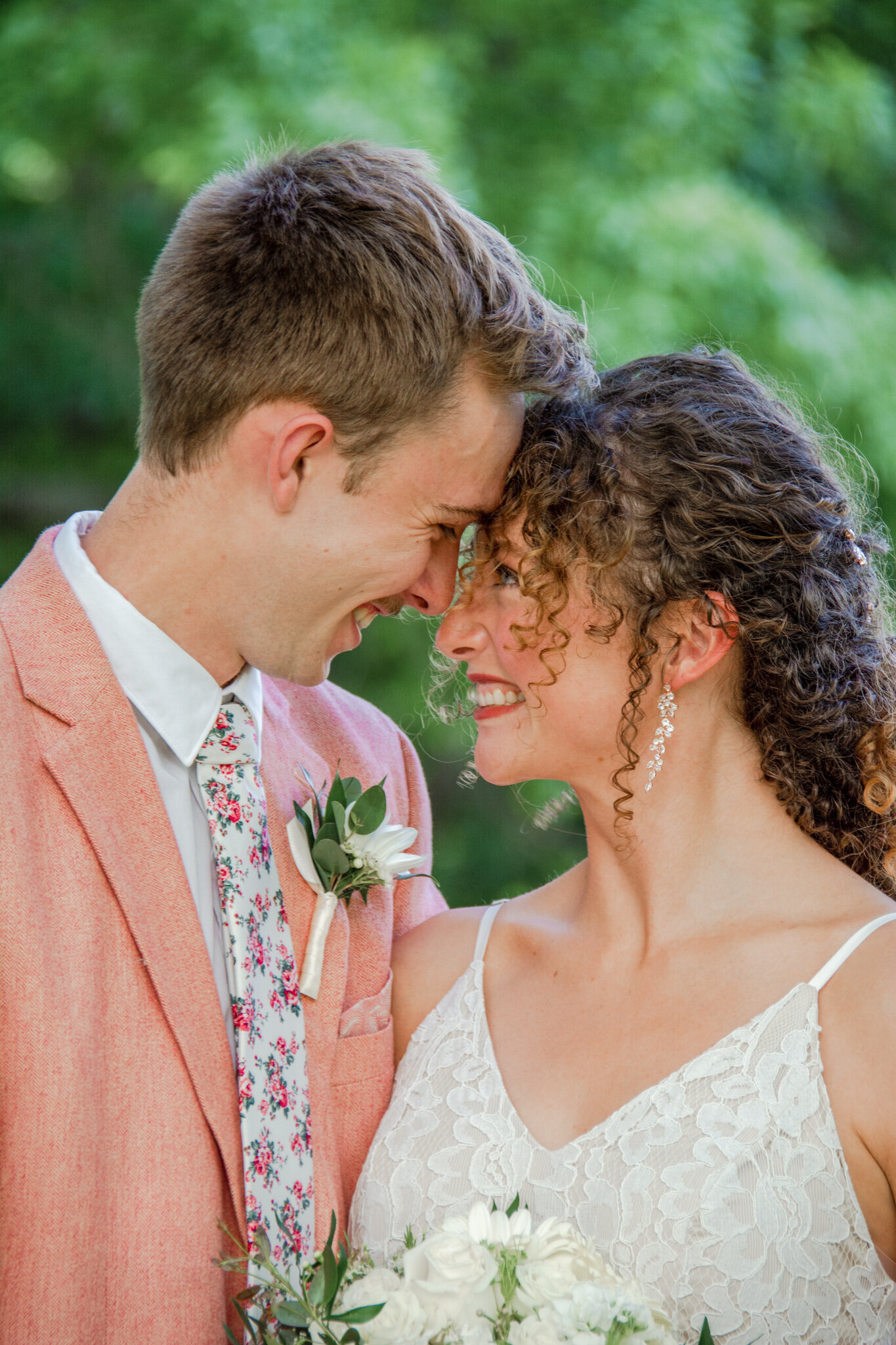 bride and groom look at eachother in yuma wedding