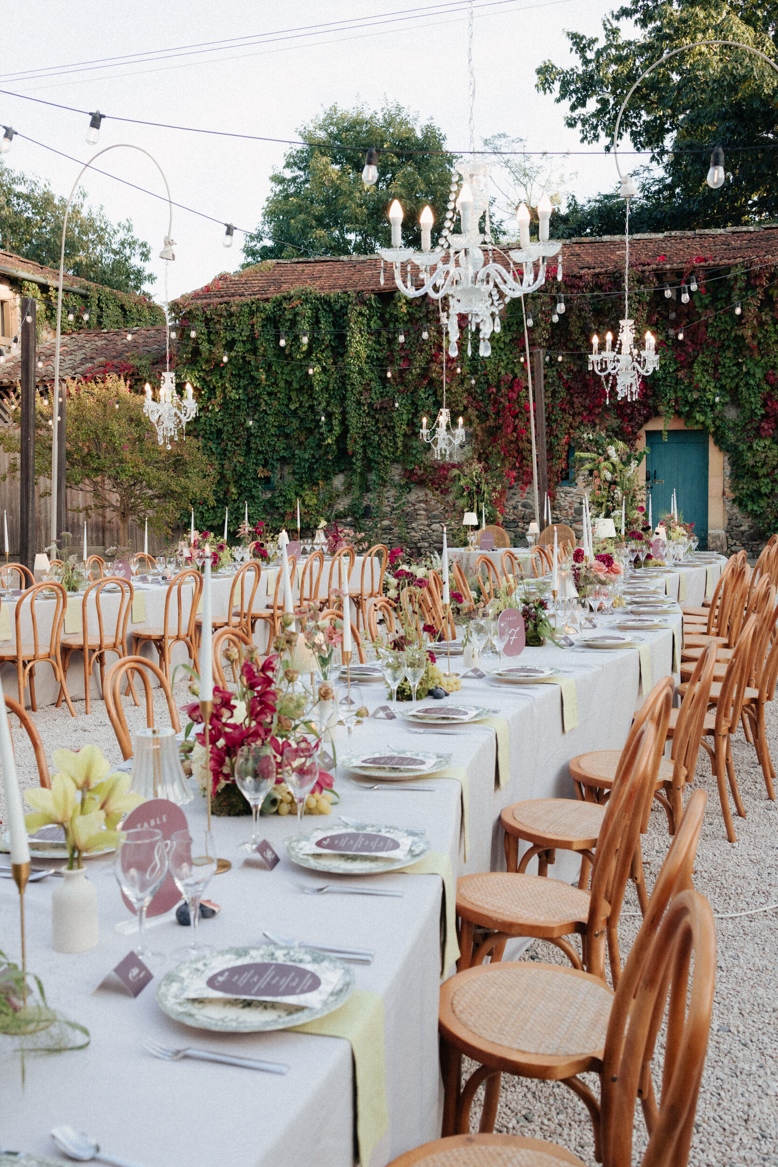 AI-Chateau-StMartory-Camila-Garcia-destination-wedding-photographer-12