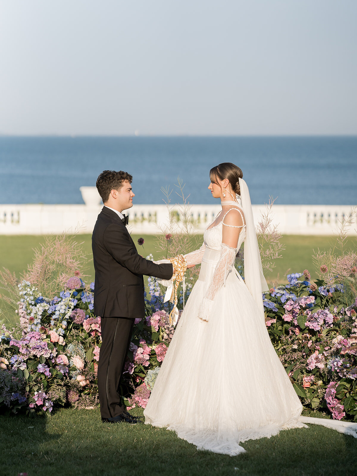 brooke-nash-photography-rosecliff-mansion-wedding-3-19