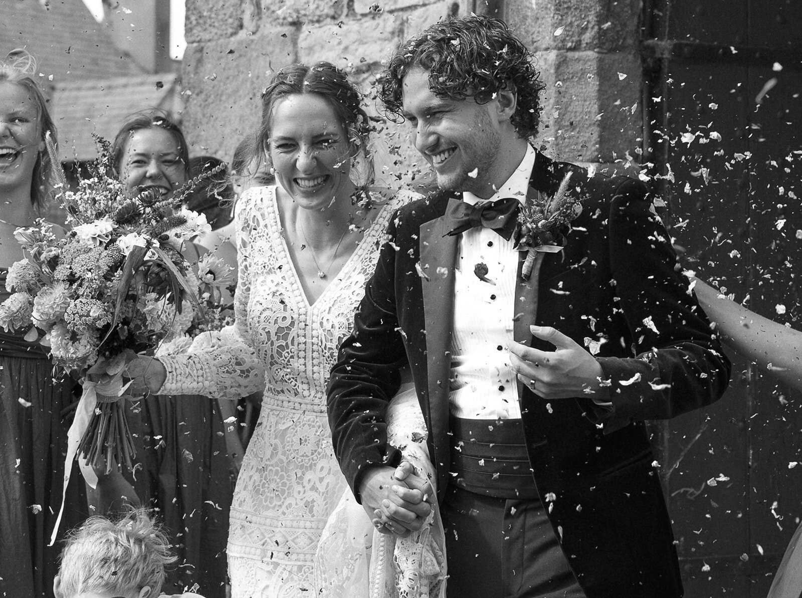 owenandscottieRANSON_wedding_waleswedding_weddingphotographer_lainatortoriciphoto-26