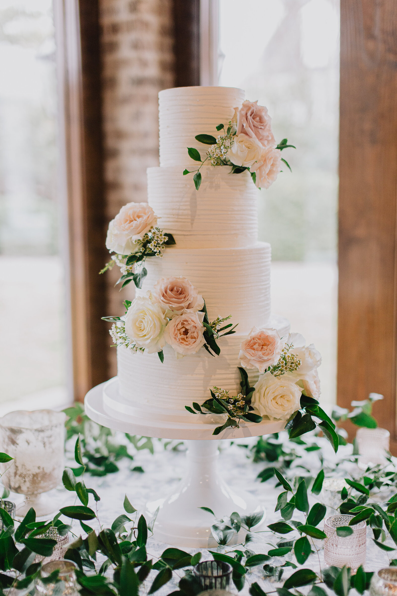 Textured-Organic-Wedding-Cake-Ashley-Cakes-34