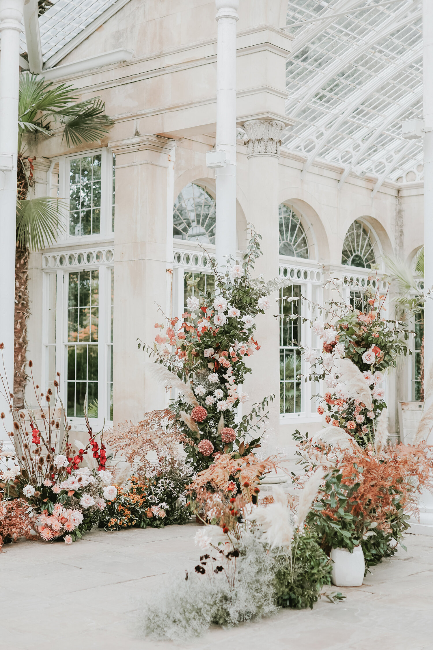Syon-Park-wedding-venue-conservatory-ceremony