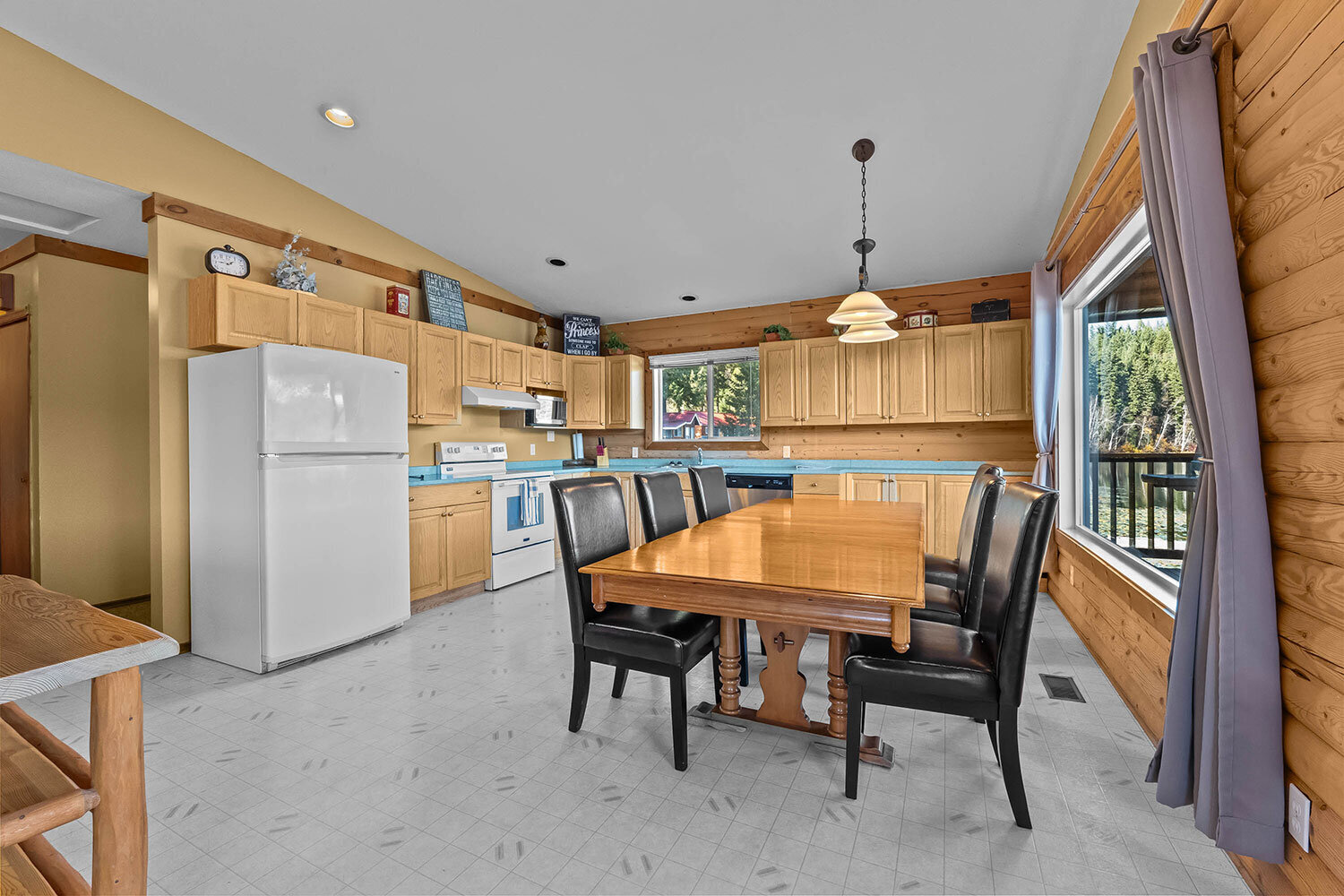 Moose-Cabin-Kitchen