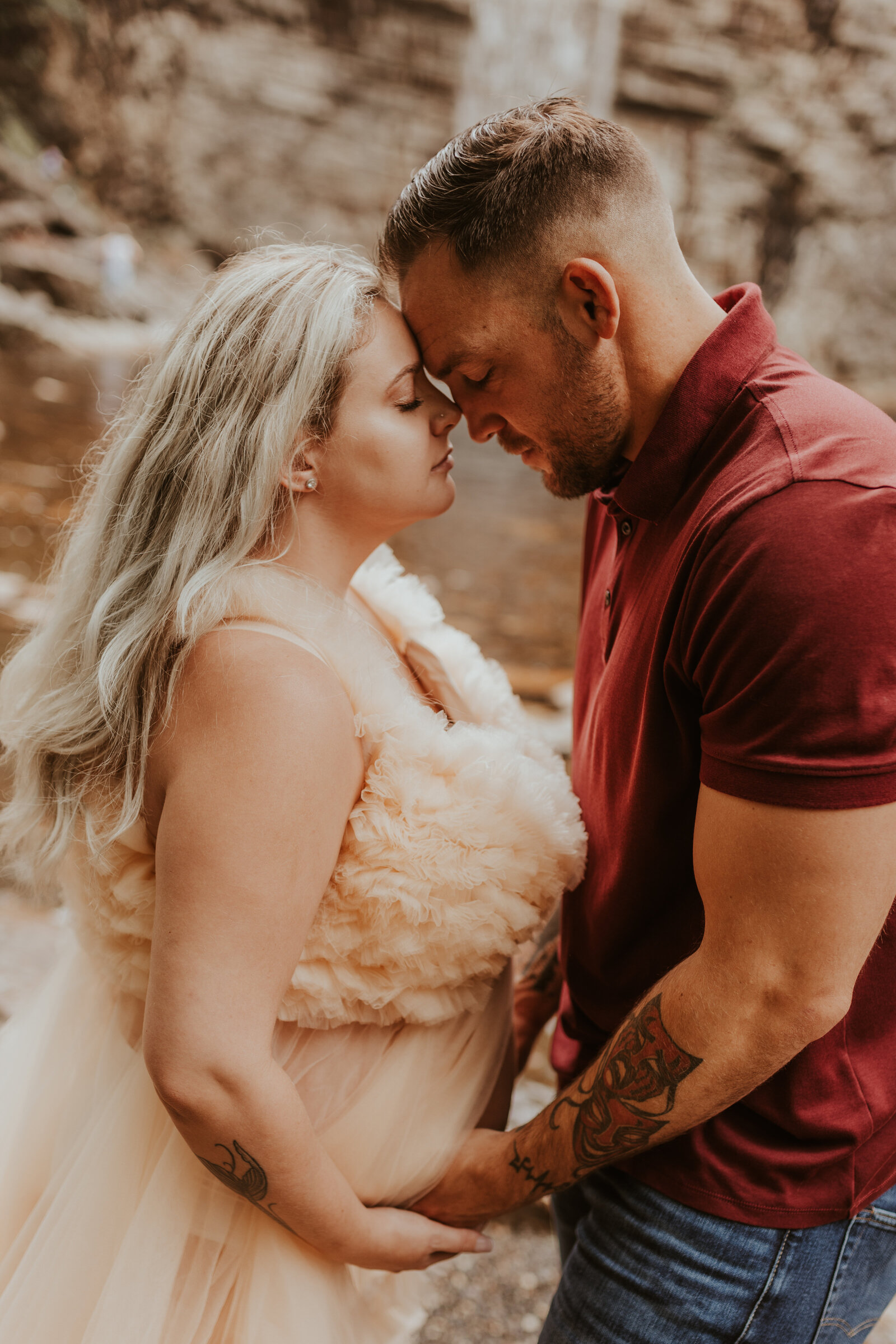 Maternity-photoshoot-minnewaska-ny-love-to-lems-photography (12)