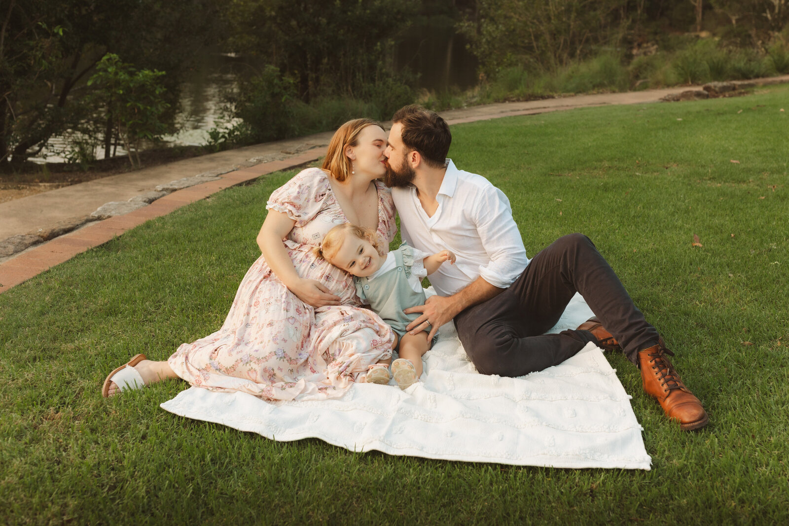laughter-and-love-in-the-hawkesbury-valley