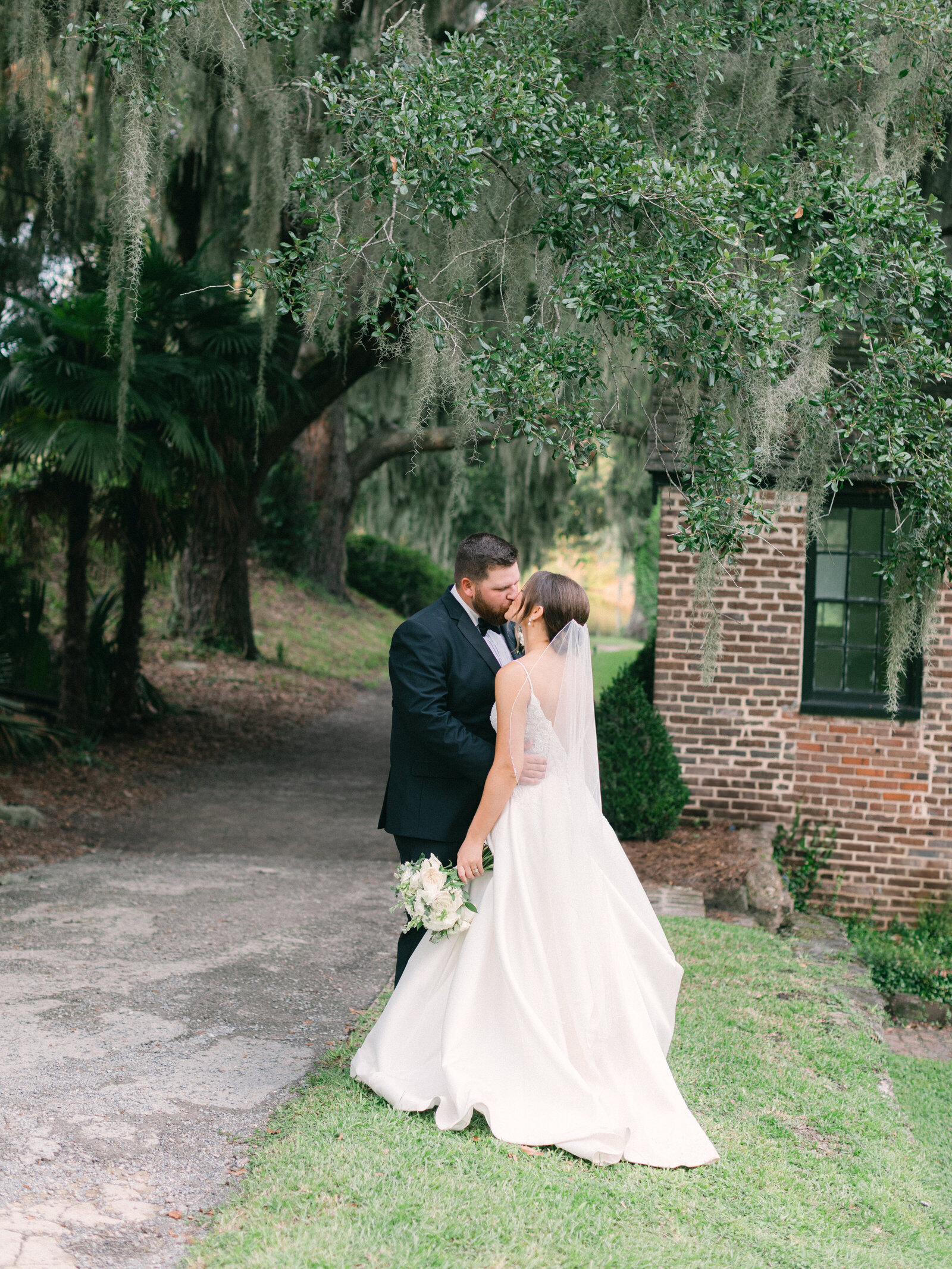 27-torianna-brooke-portraiture-middleton-place-wedding-charleston-south-carolina