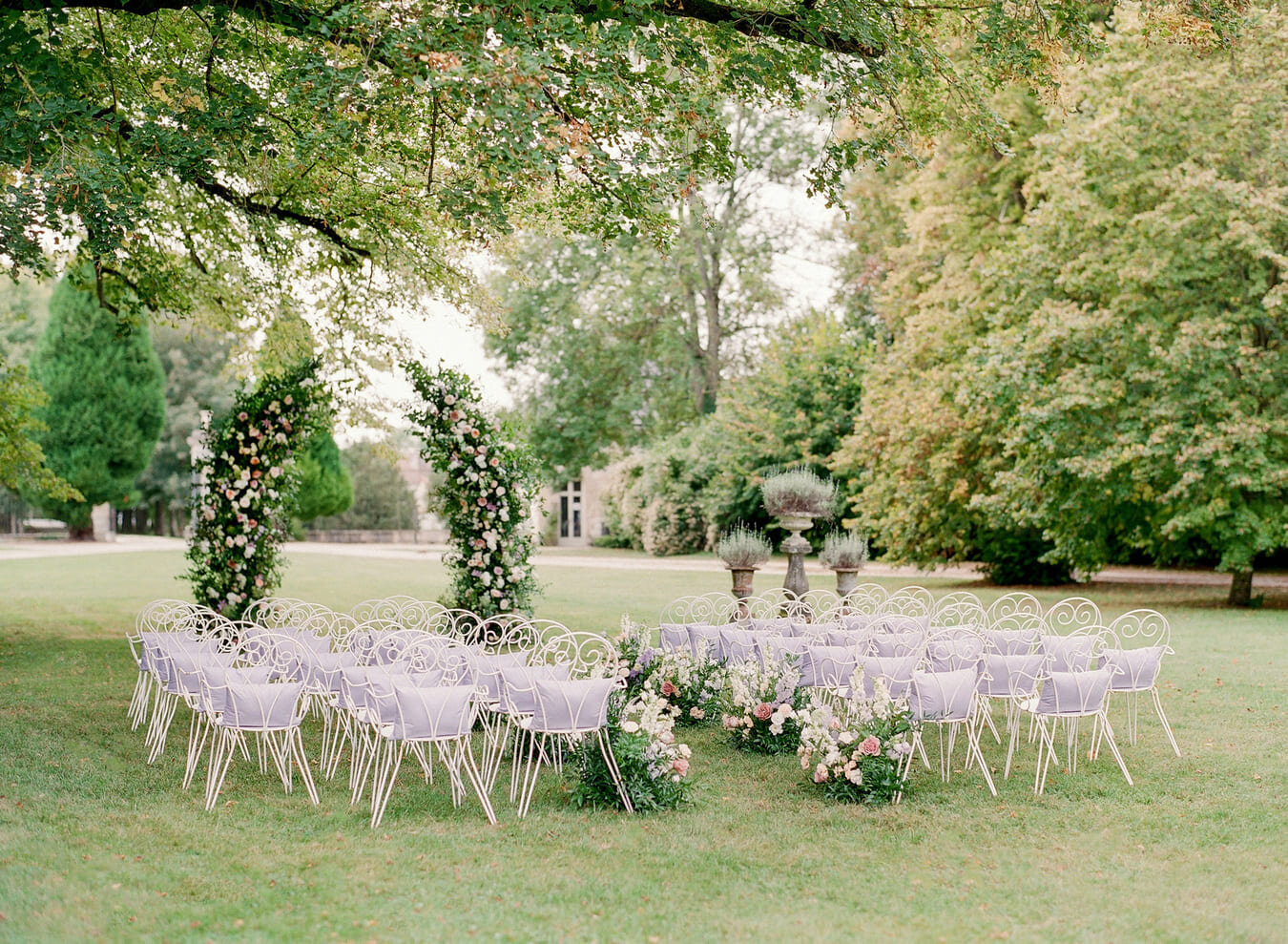 intimate-and-luxurious-wedding-in-the-garden1