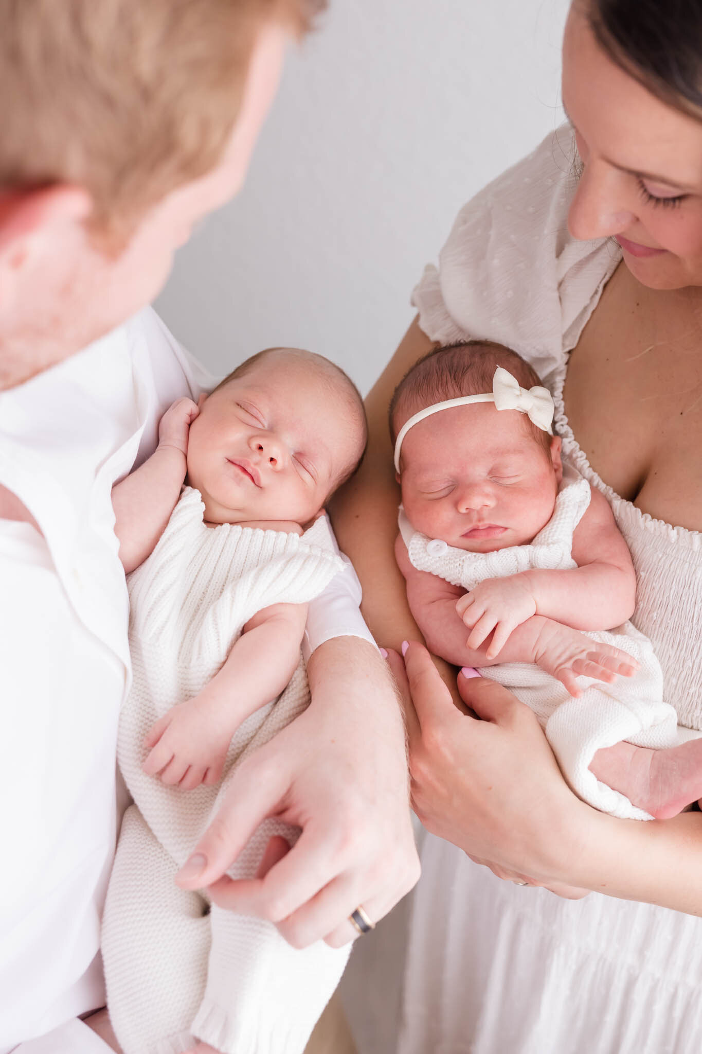 orlando newborn photographer with twins