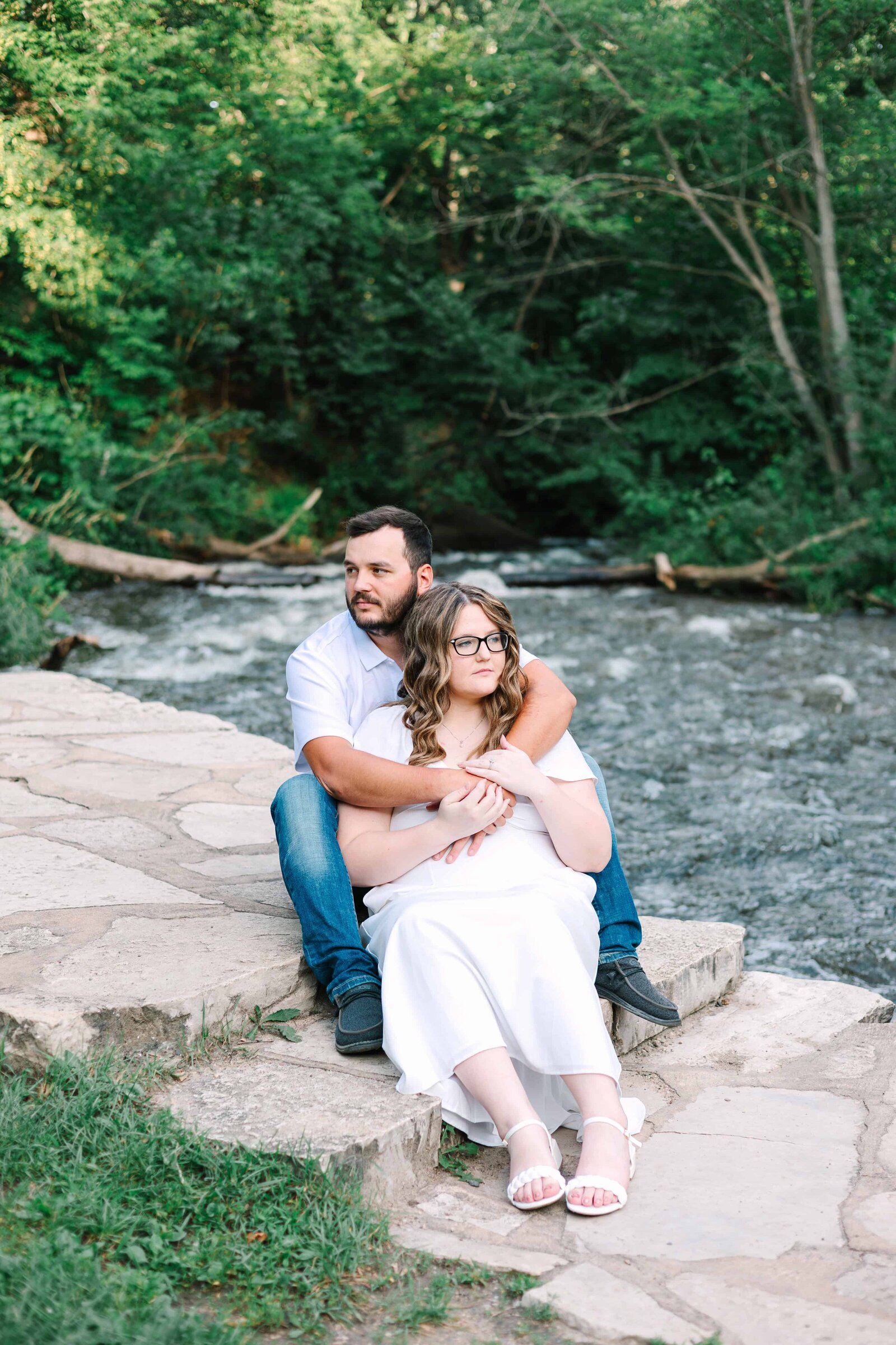 Minnehaha-Falls-Minneapolis-Minnesota-Engagement-Photo-Willow-And-Rove-98