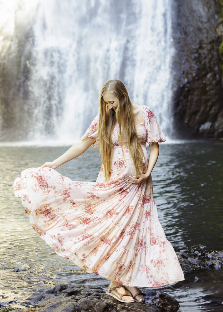 silverfalls maternity photos
