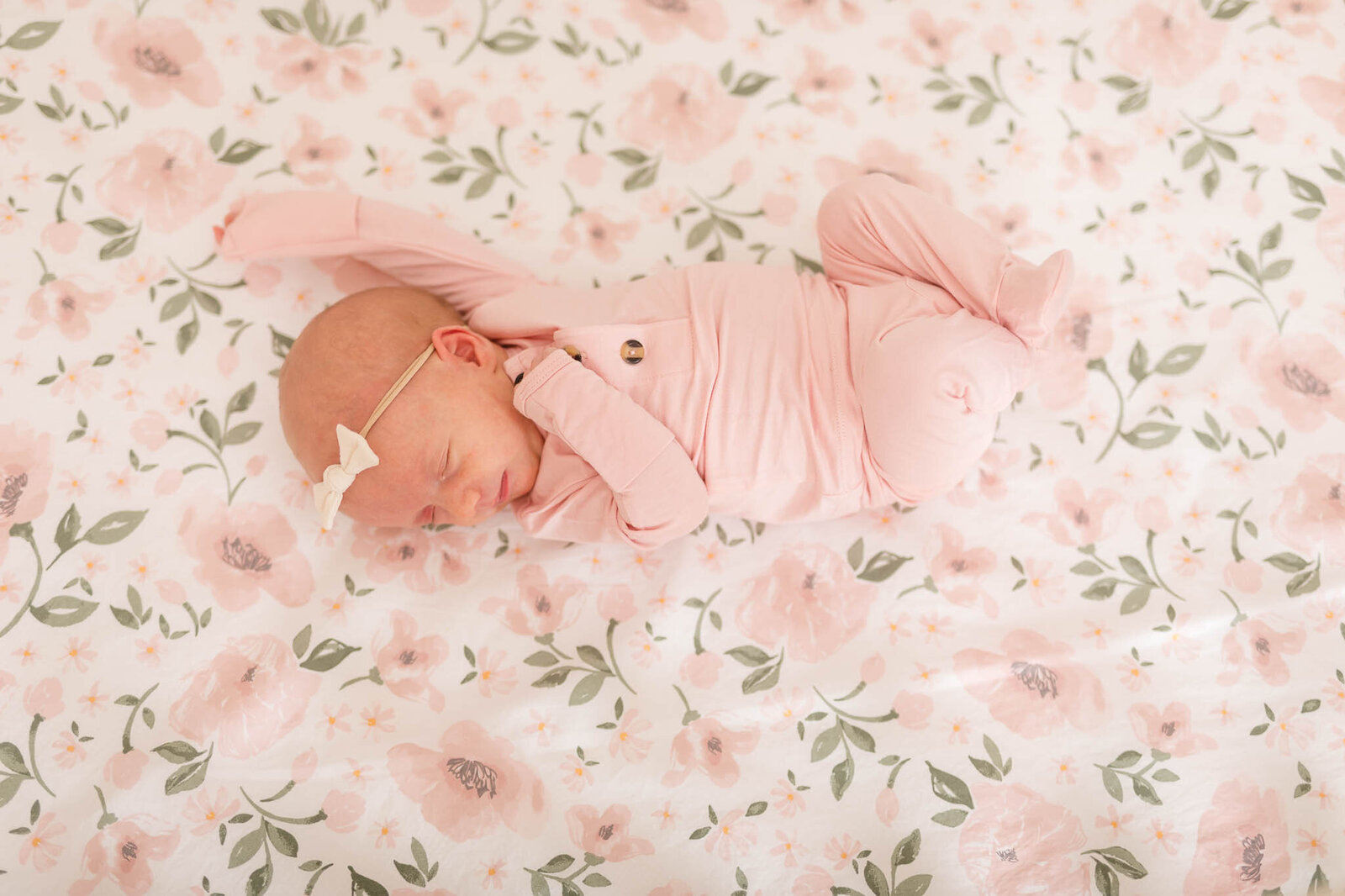 orlando in home newborn photographer baby girl