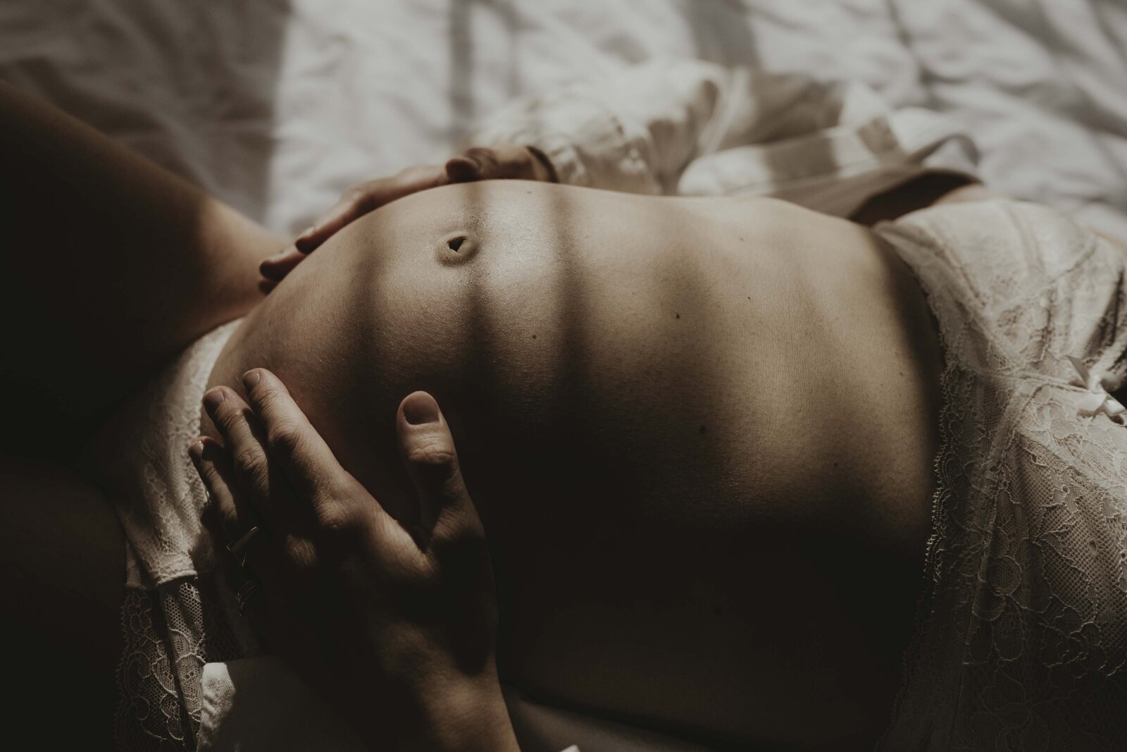 Foto's van Kel 2025 - Boudoirshoot zwanger-18