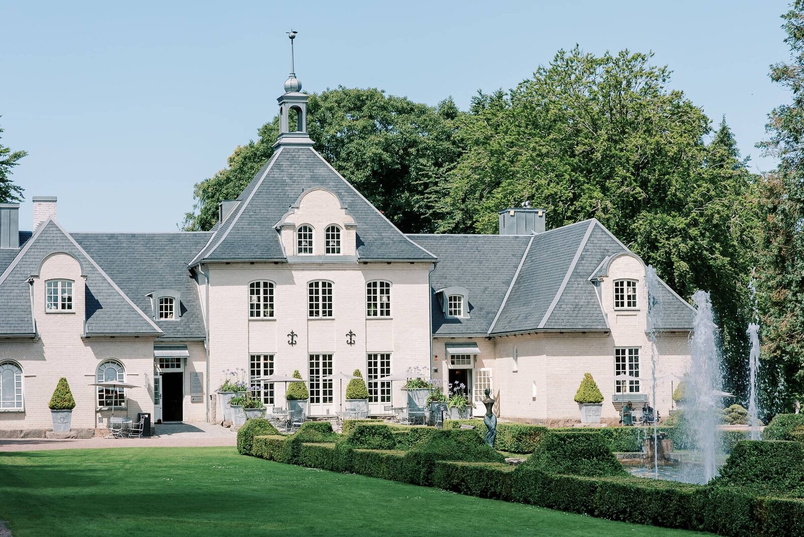 Destination Wedding Photographer in Stockholm Anna Lundgren Wedding at Norrvikens Tradgardar Bastad Sweden_007