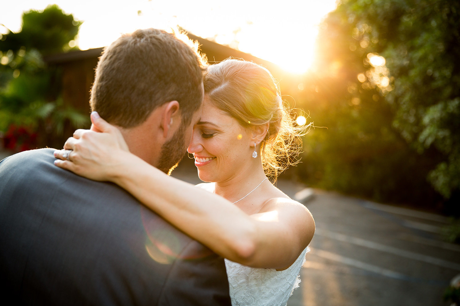 Romantic and emotional wedding photography