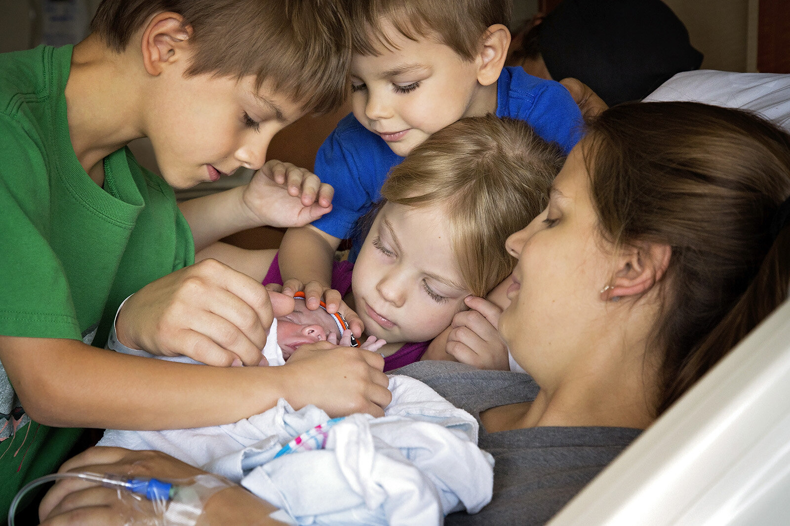 children-at-hospital-birth