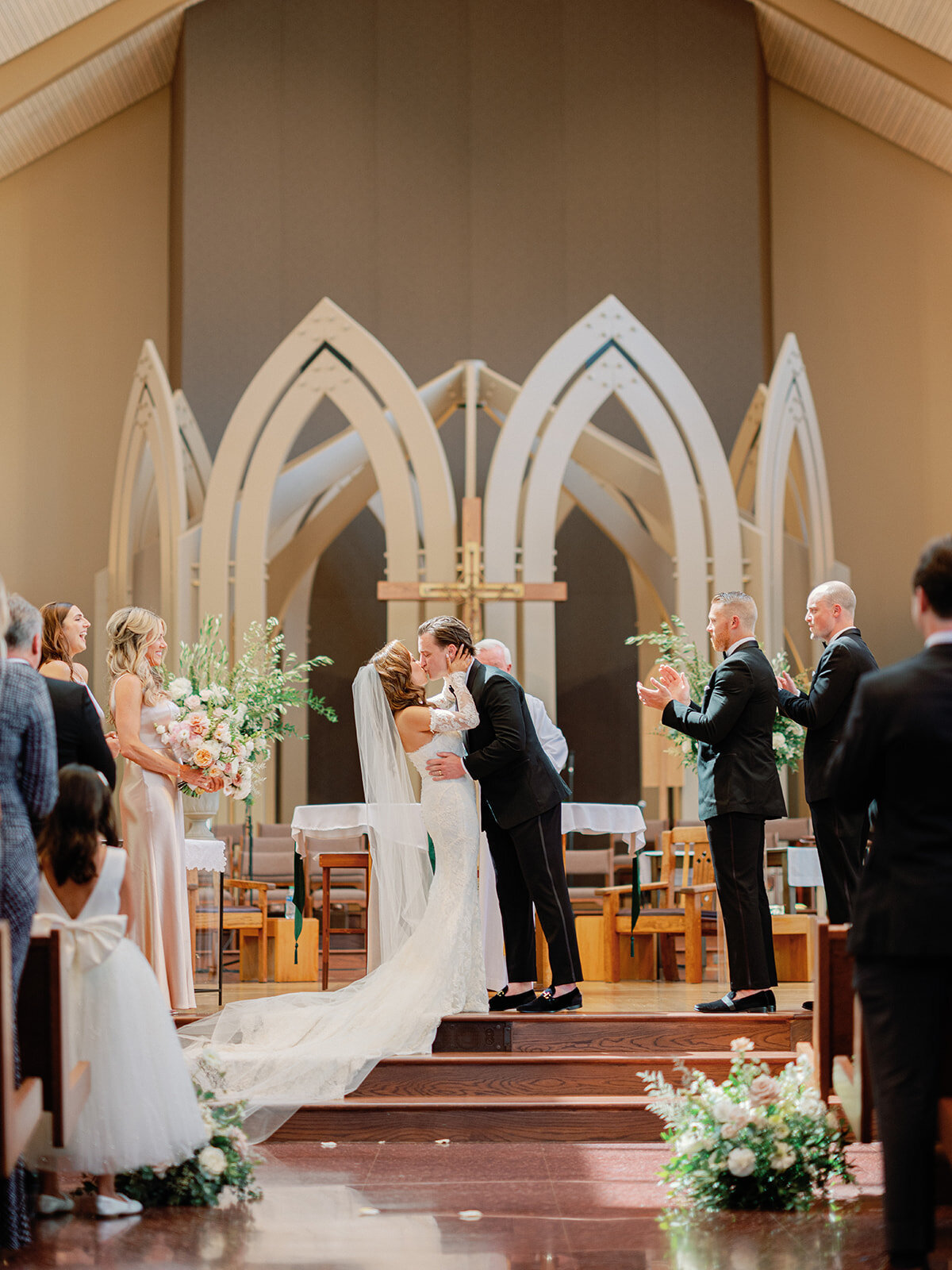 woodmark-hotel-wedding-J-J-400