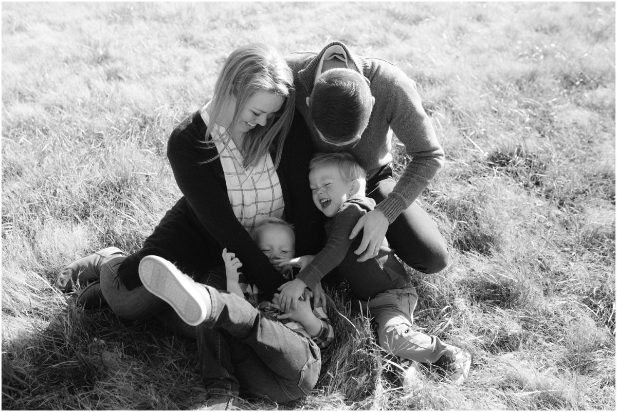 Shawnee_Mission_Park_Family_Session_By_Bianca_Beck_Photography_Kansas_City_Wedding_Photographer__0001