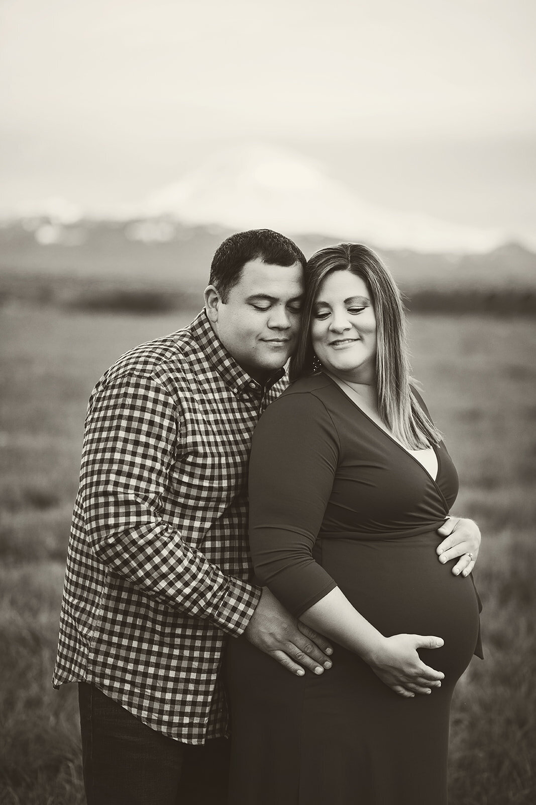 WhitneyBairdPhoto_MillerMaternity2020_115bw